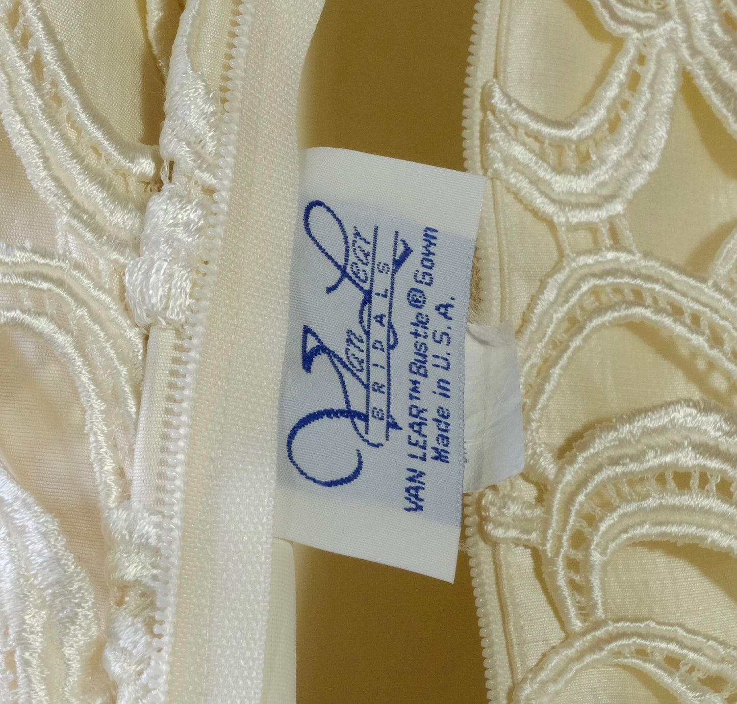 Van Lear Bridal Ivory Wedding Dress With Lace Bodice