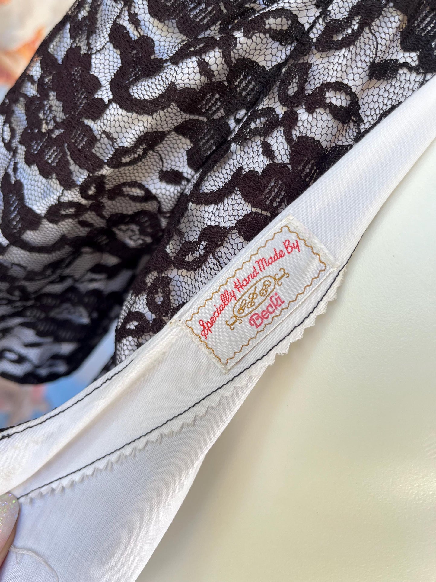 Gothic Vintage Black Lace Puff-Sleeved Dress