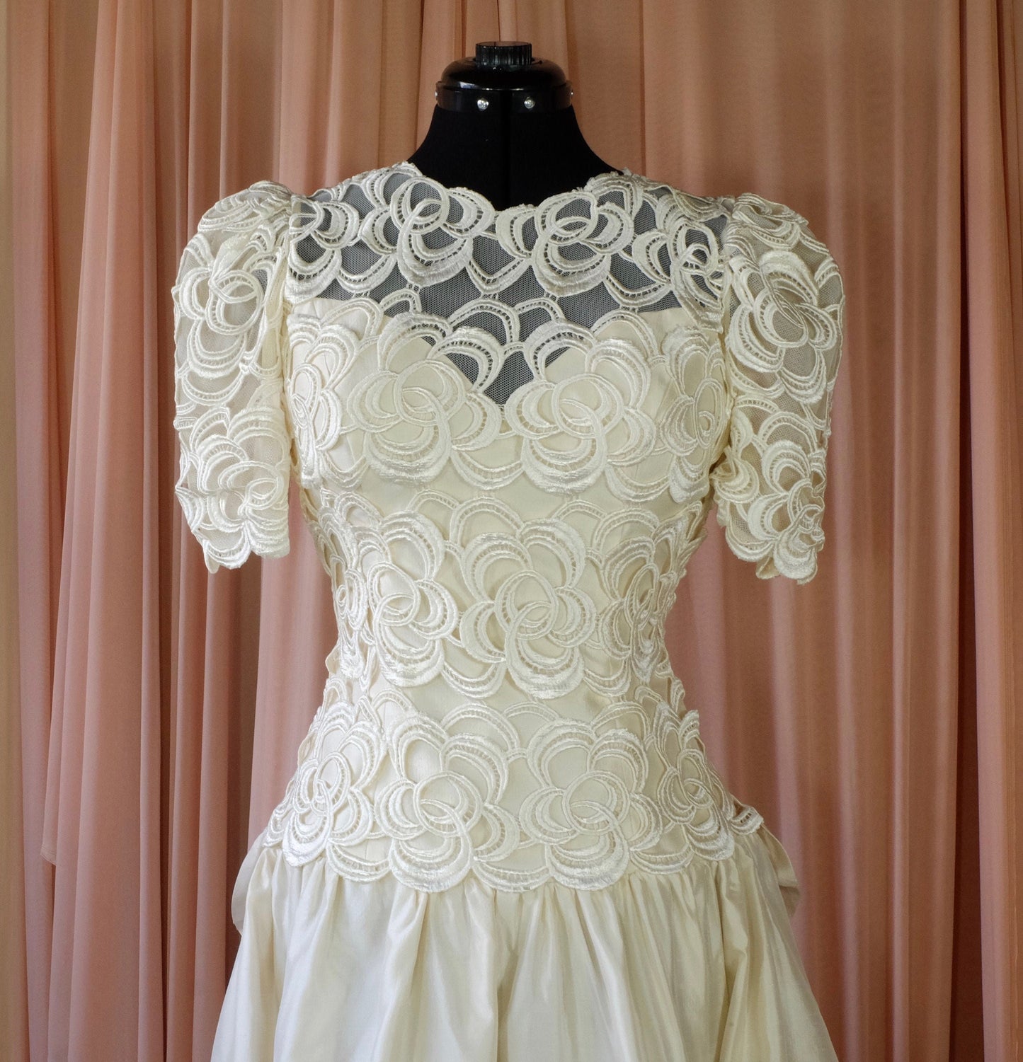 Van Lear Bridal Ivory Wedding Dress With Lace Bodice