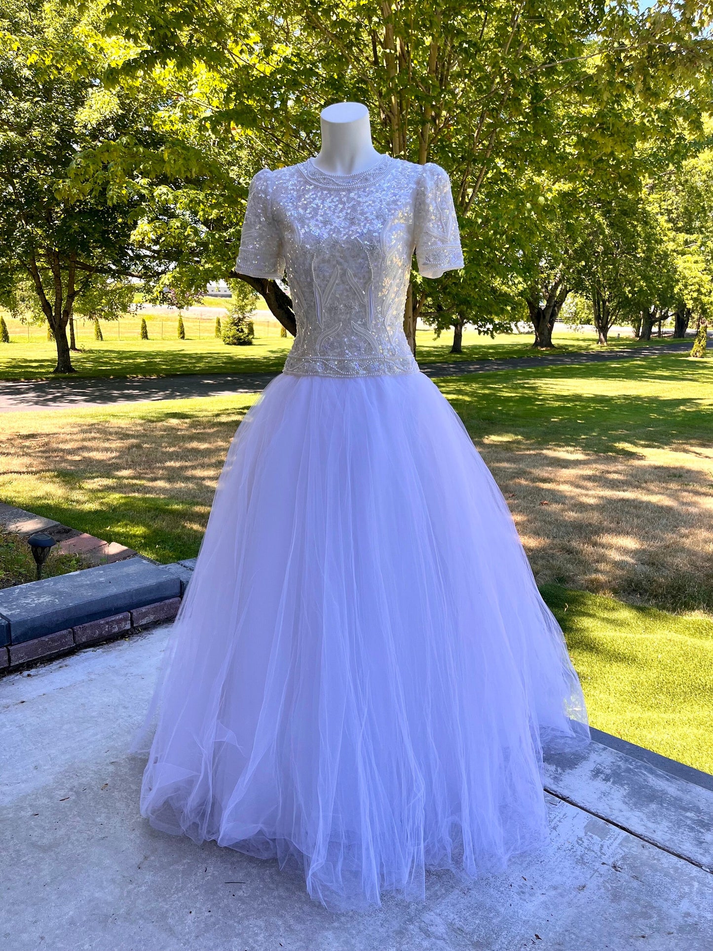 Stunning Vintage White Wedding Gown With Sequin/Beaded Bodice & Tulle Skirt