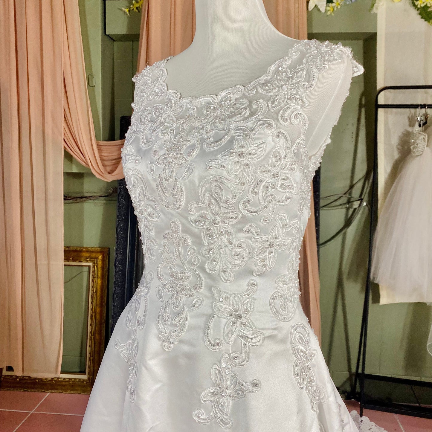 Michael Angelo White A-line Satin & Lace Sleeveless Dress With Bustle