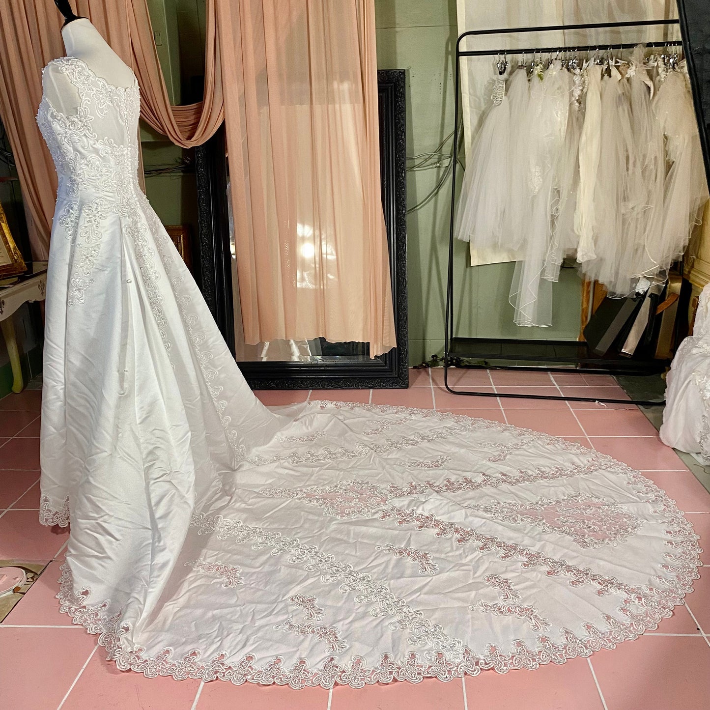 Michael Angelo White A-line Satin & Lace Sleeveless Dress With Bustle