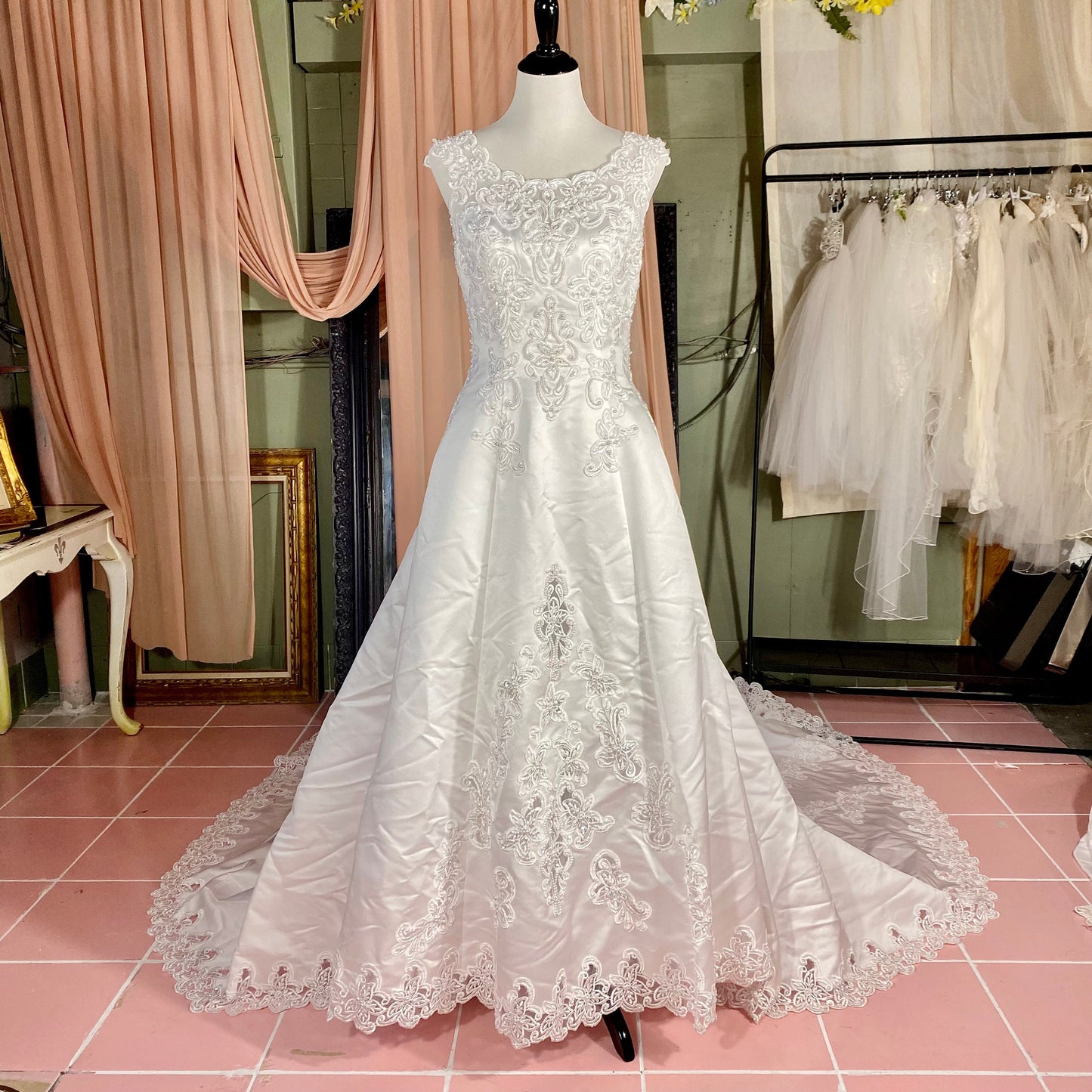 Michael Angelo White A-line Satin & Lace Sleeveless Dress With Bustle