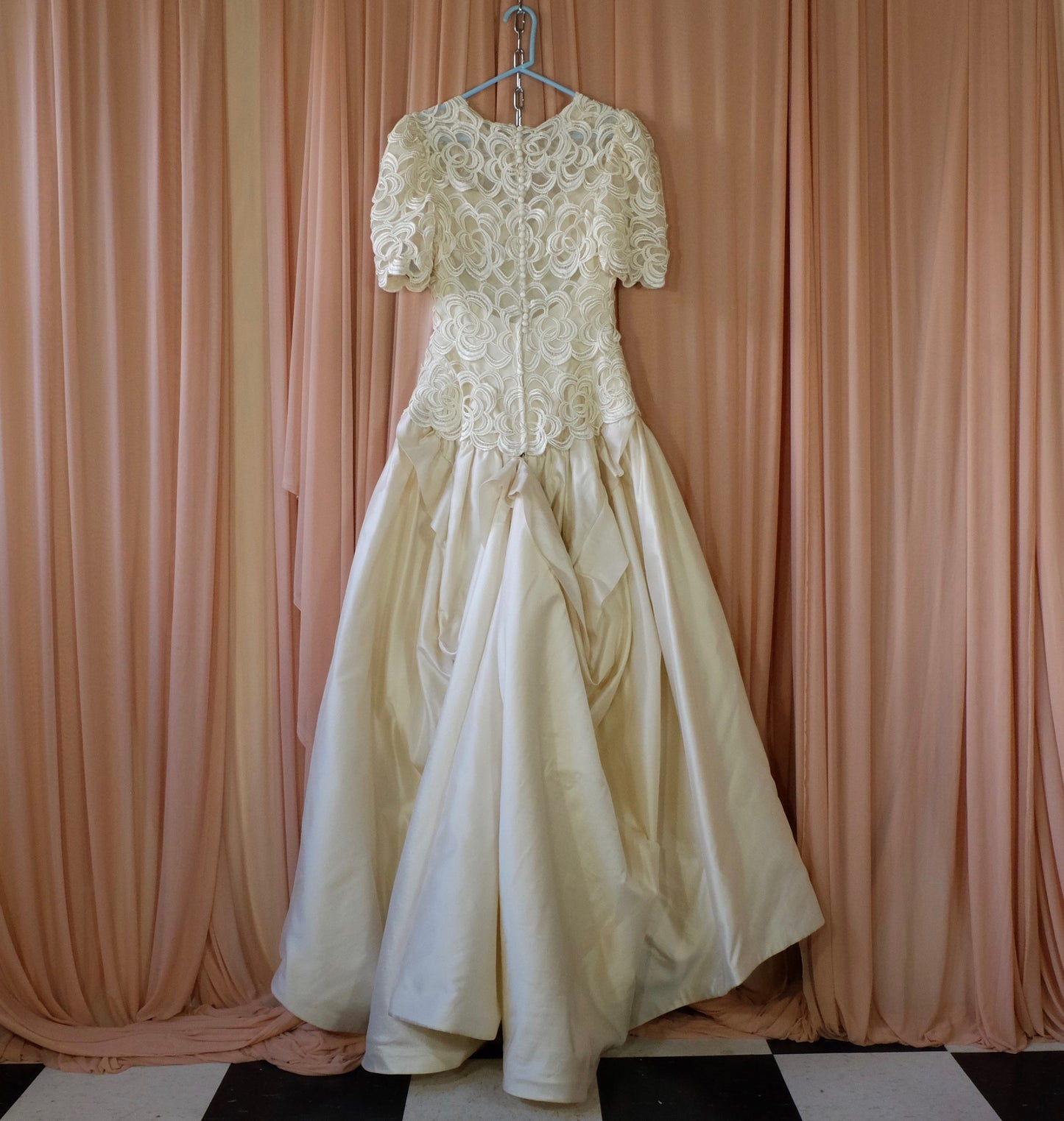 Van Lear Bridal Ivory Wedding Dress With Lace Bodice