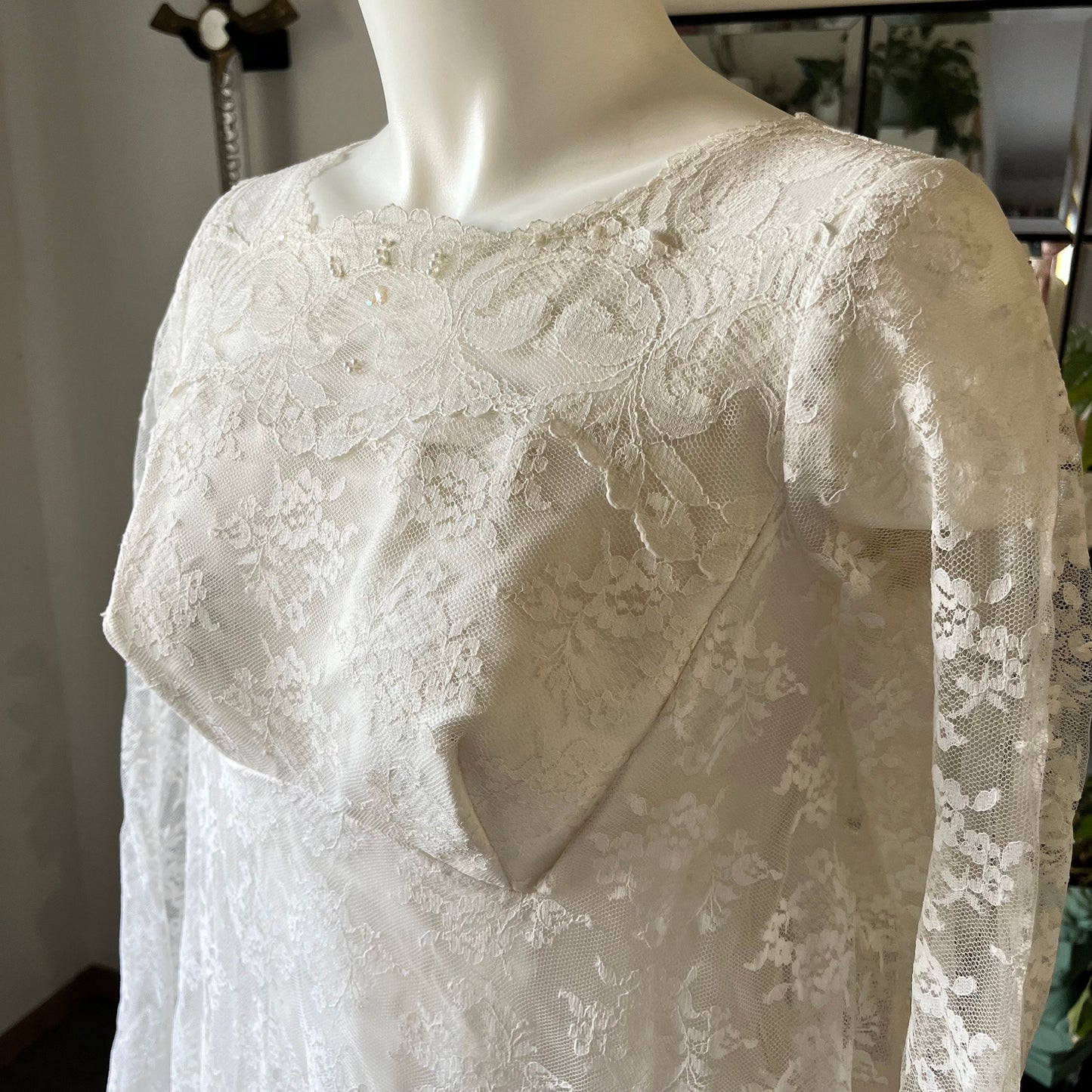 1950's All-Lace Empire Waisted Dress With Matching Crown & Veil