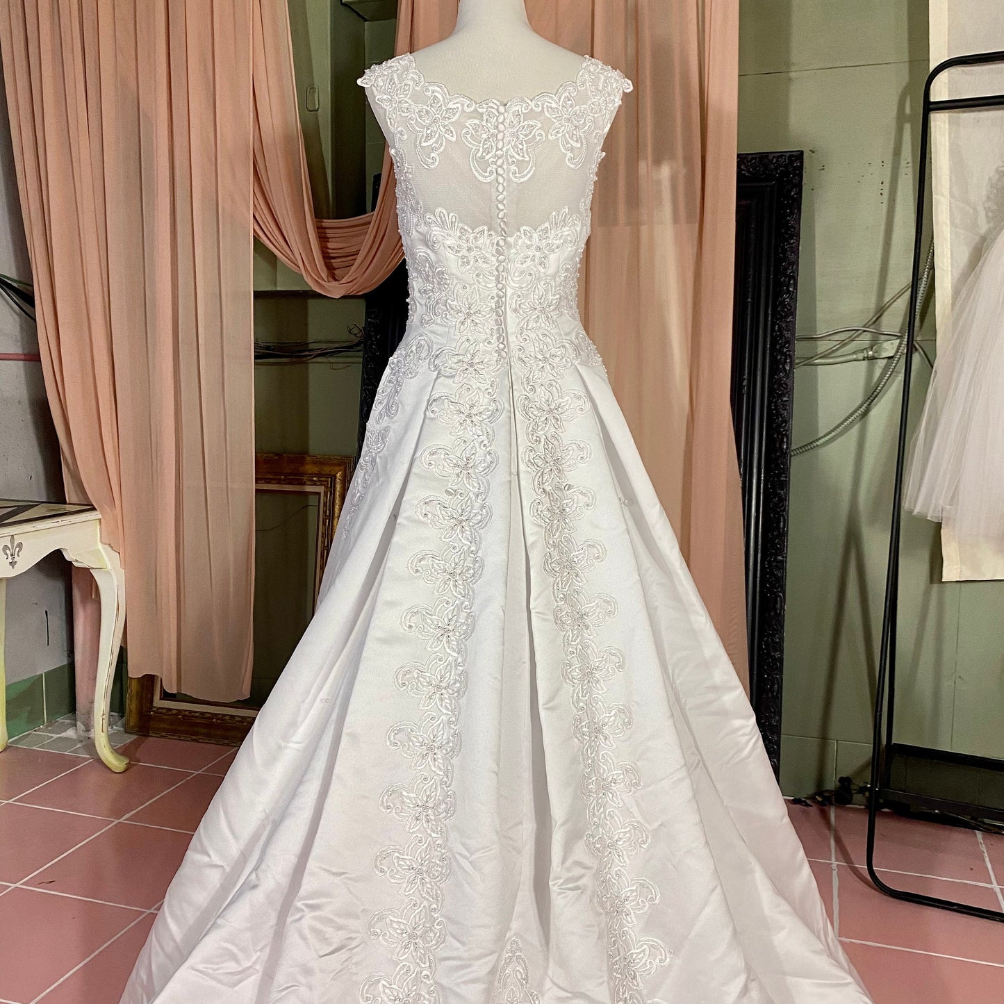 Michael Angelo White A-line Satin & Lace Sleeveless Dress With Bustle