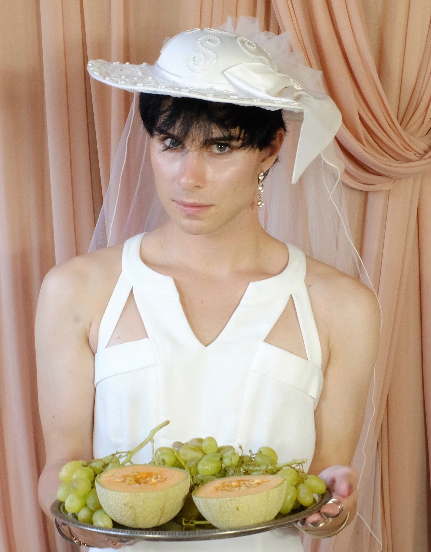 1980s Vintage Beaded Bridal Hat with Veil – Pearl & Satin Wedding Bonnet