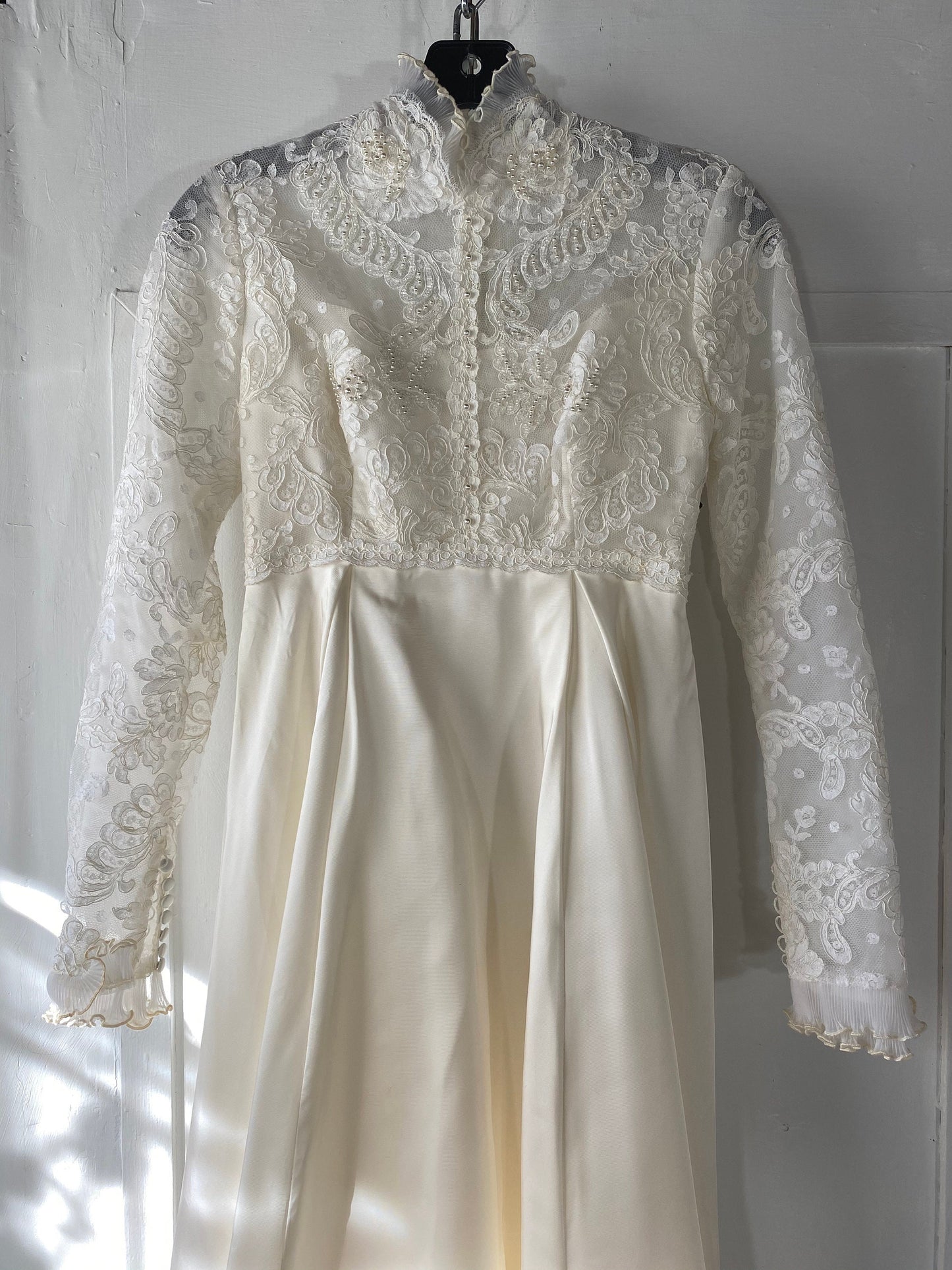 Wedding Dress with Pleated Ruffle Collar