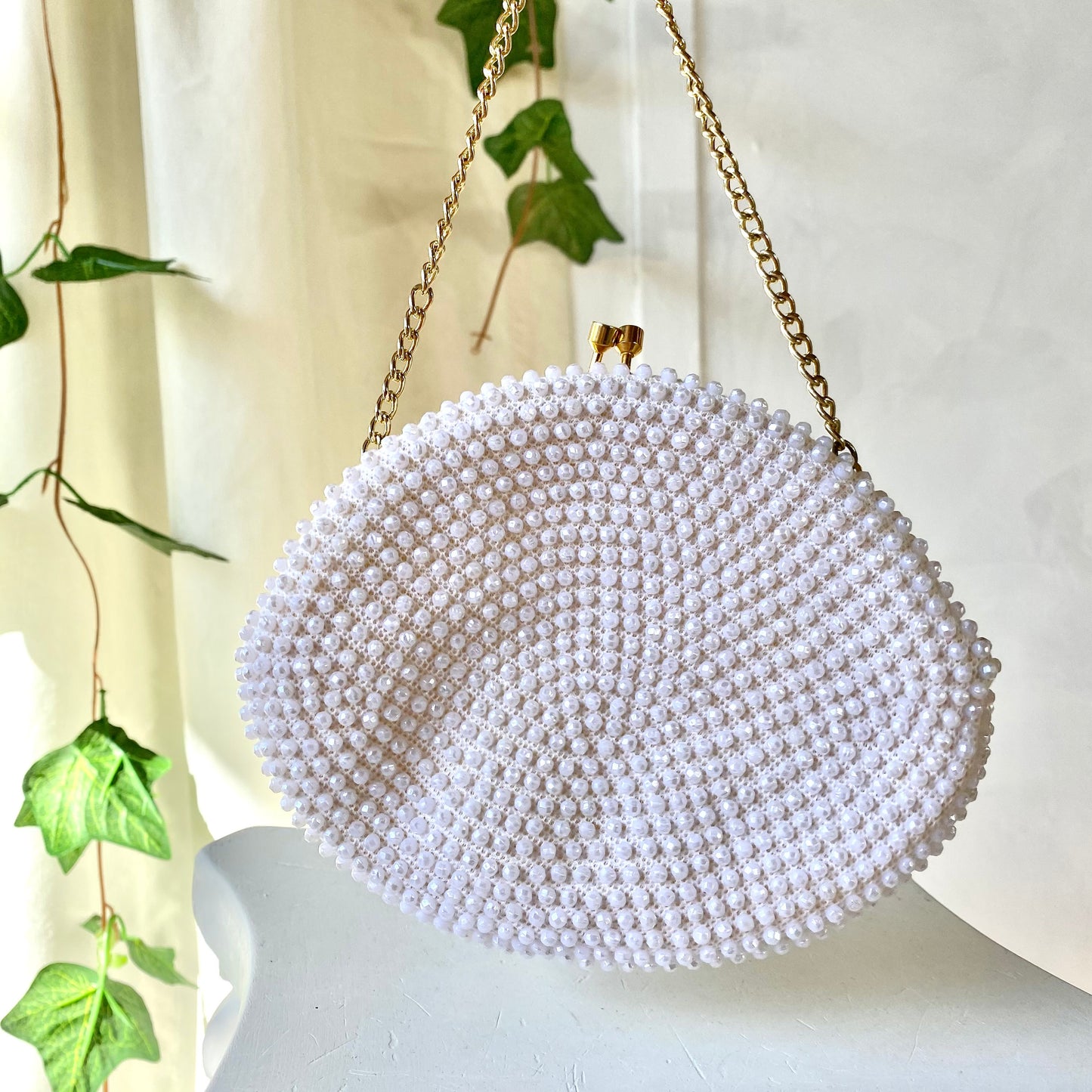 Vintage Beaded White Clutch With Gold Chain Strap