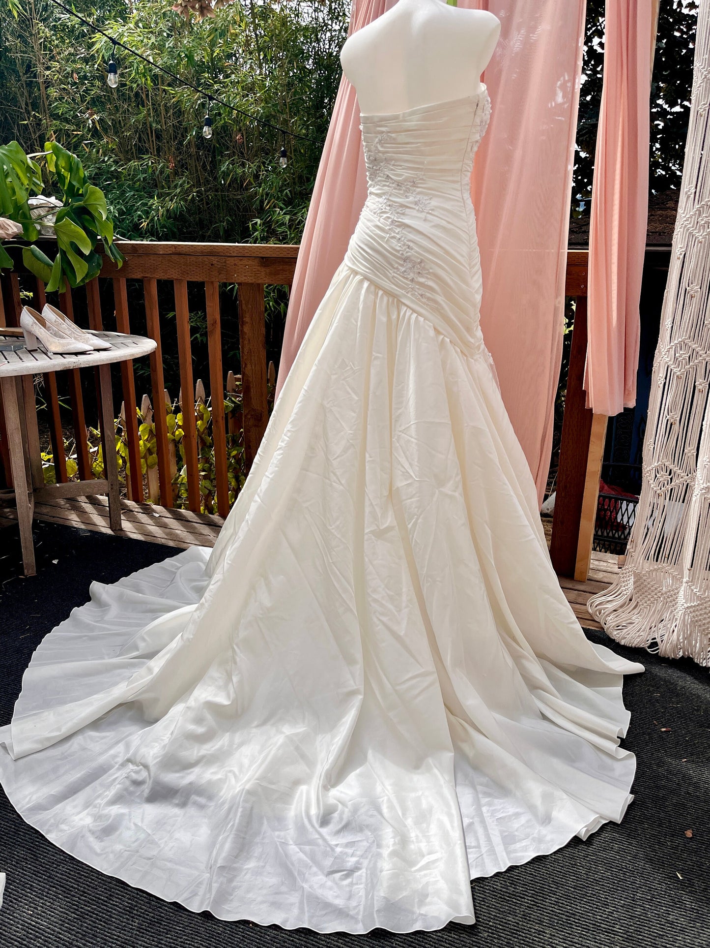 Ivory Taffeta Strapless Wedding Gown With Roses