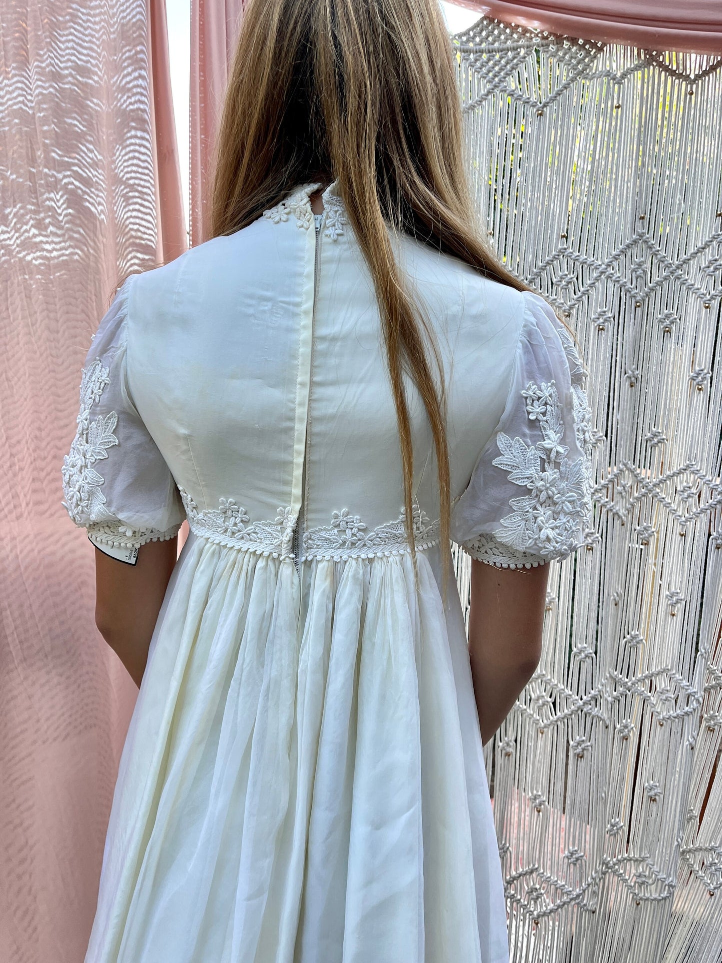 1967 Empire Waistline Wedding Dress With Puff Sleeves