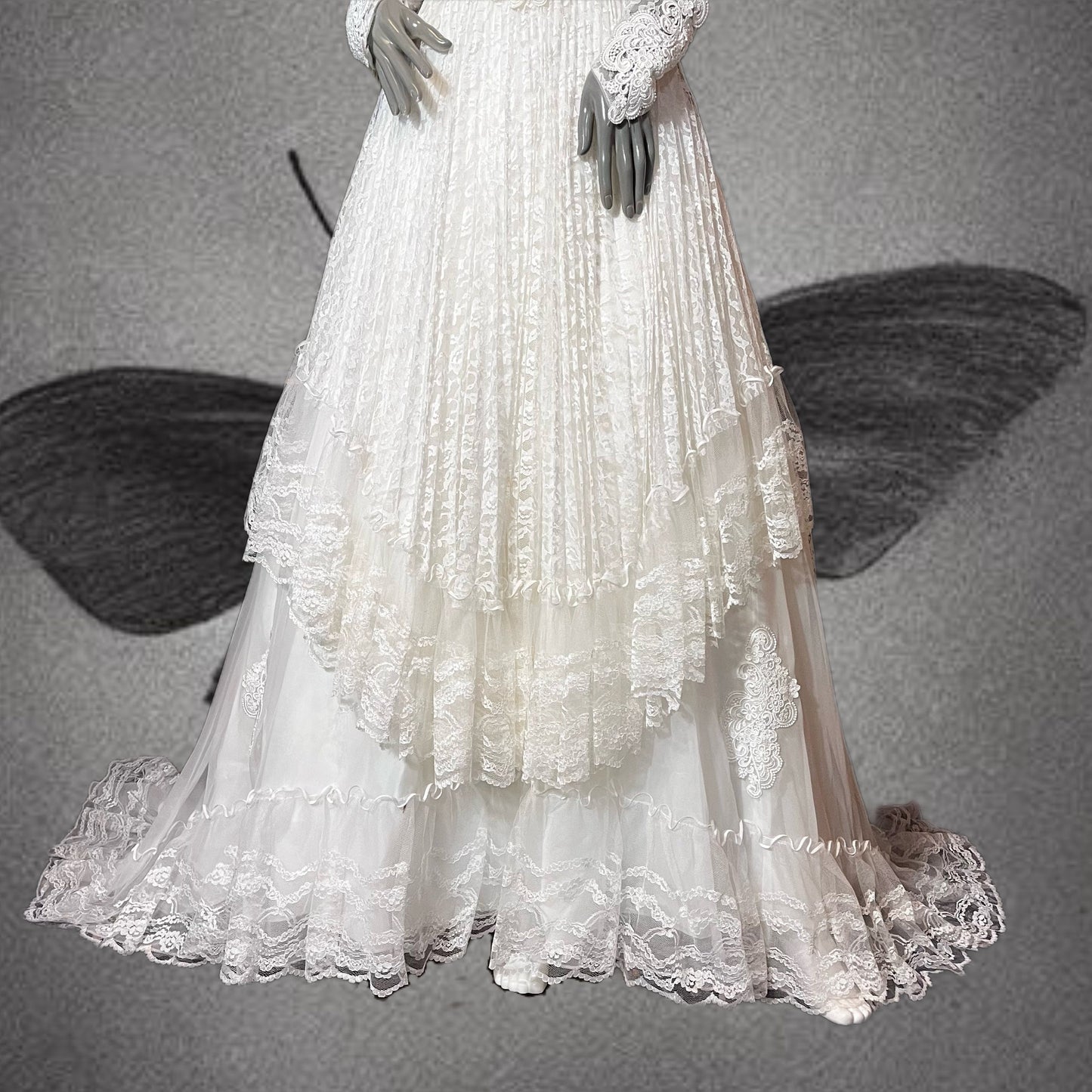 Alfred Angelo All Lace Long-sleeved Wedding Dress W/ Queen Anne Neckline