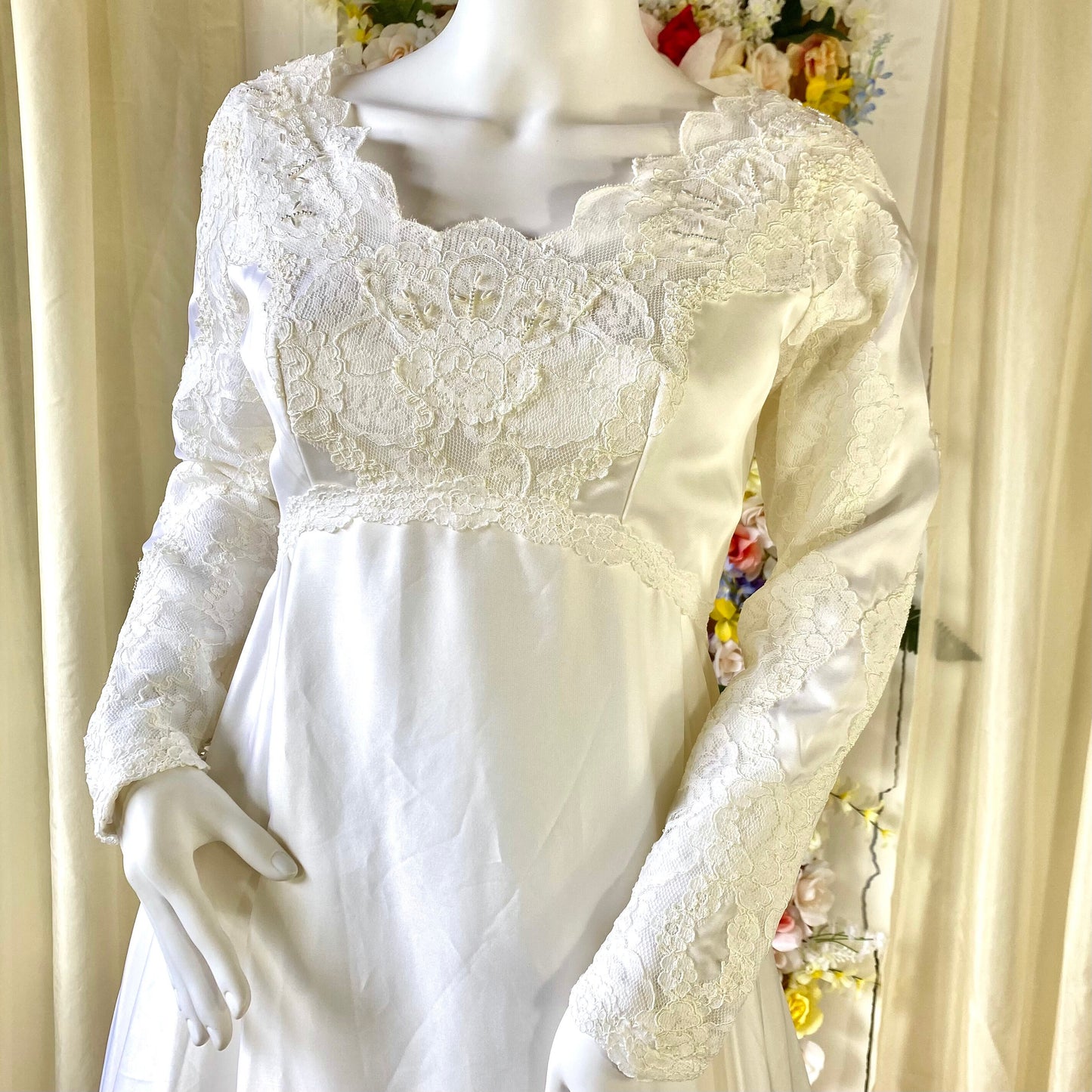 Vintage Ivory Wedding Dress with Pearl and Lace Detailing