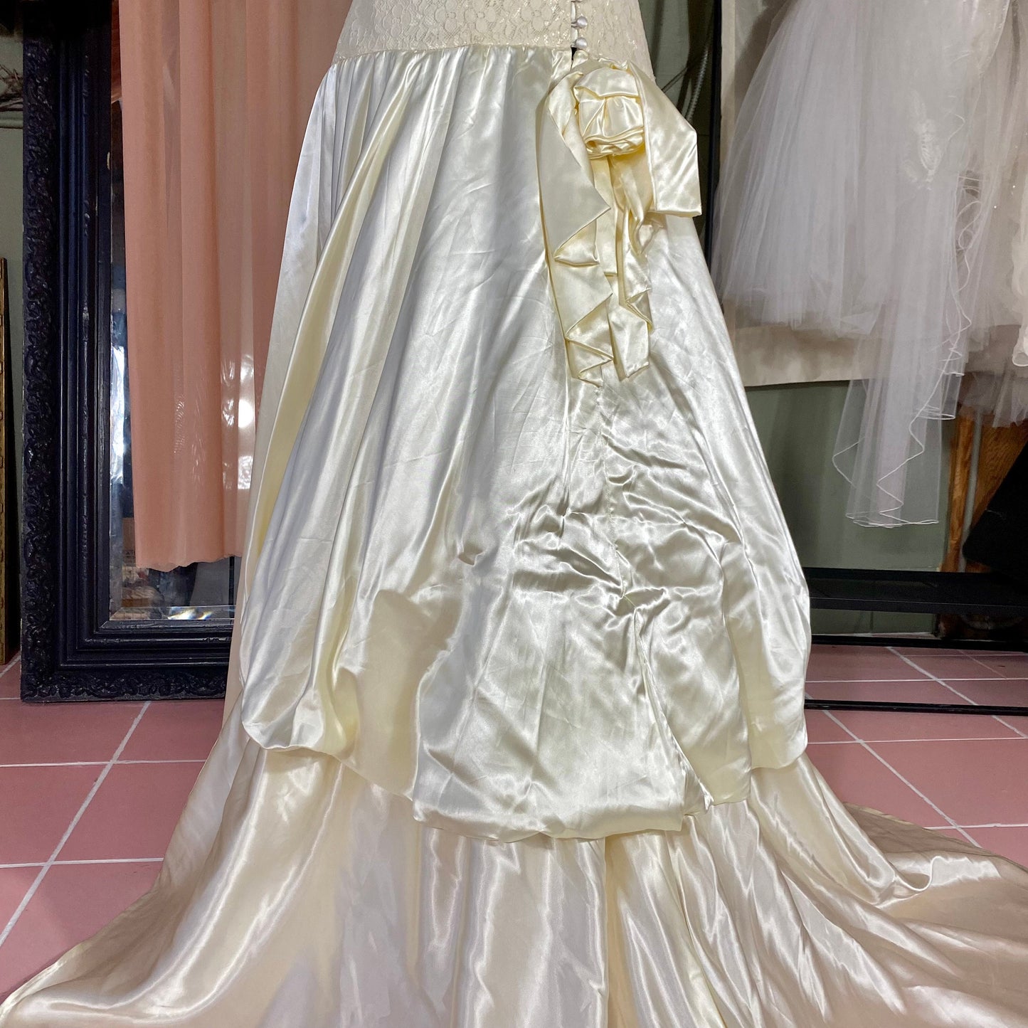 Cream Wedding Gown With Puff Sleeves, Short Train & Lace Top