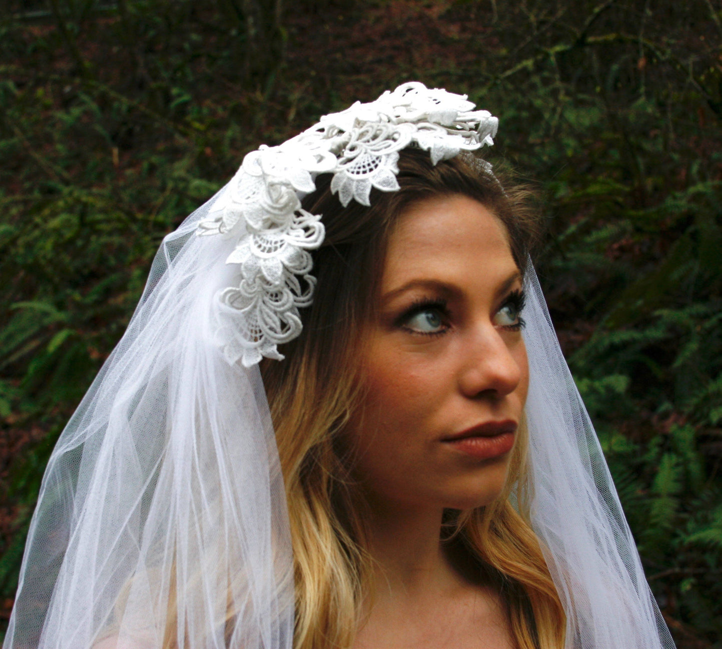 Vintage fingertip length veil with floral lace crown
