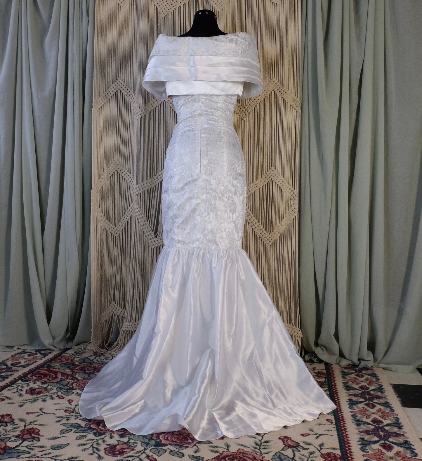 Vintage wedding dress with Matching Shawl