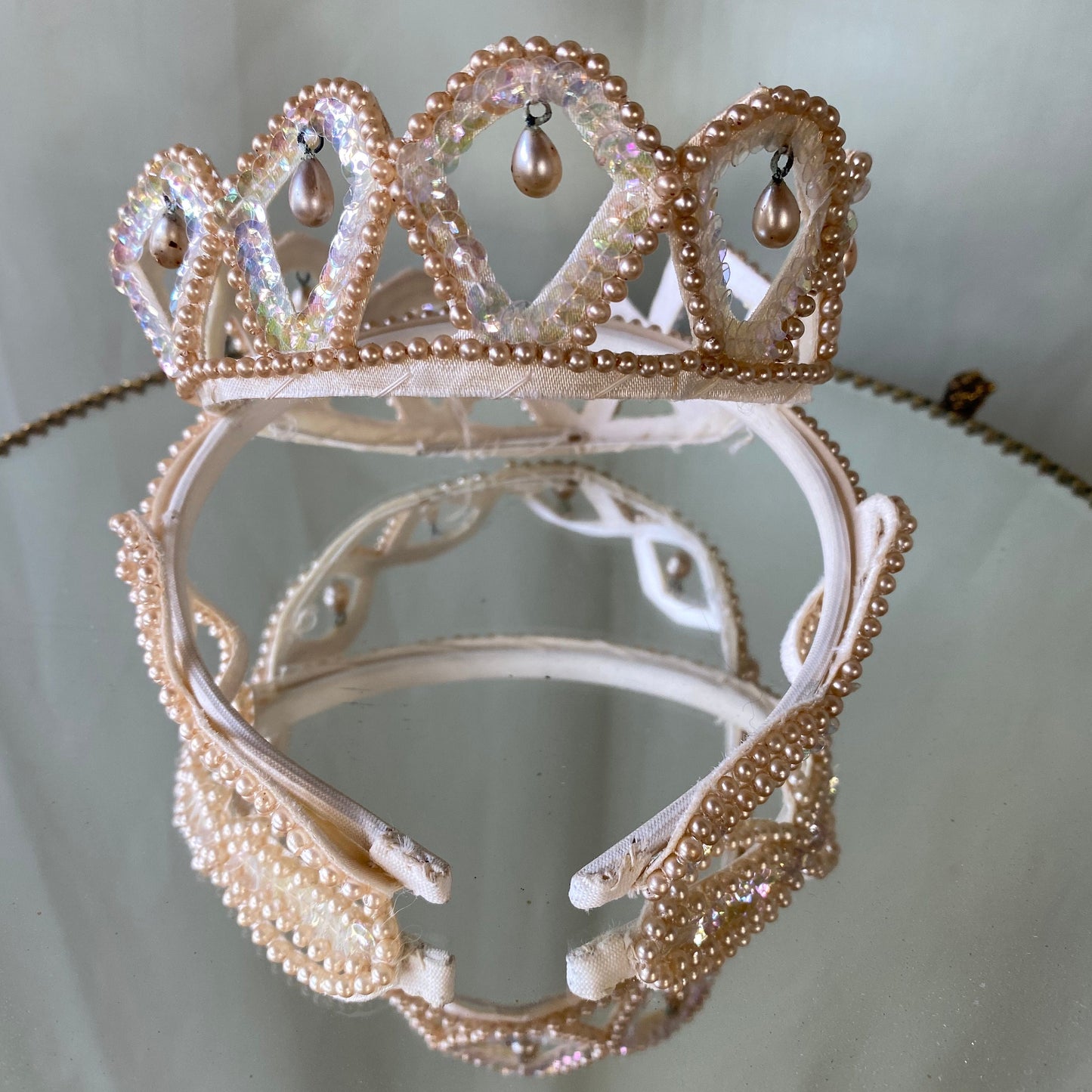 Crown headpiece with faux peal accents