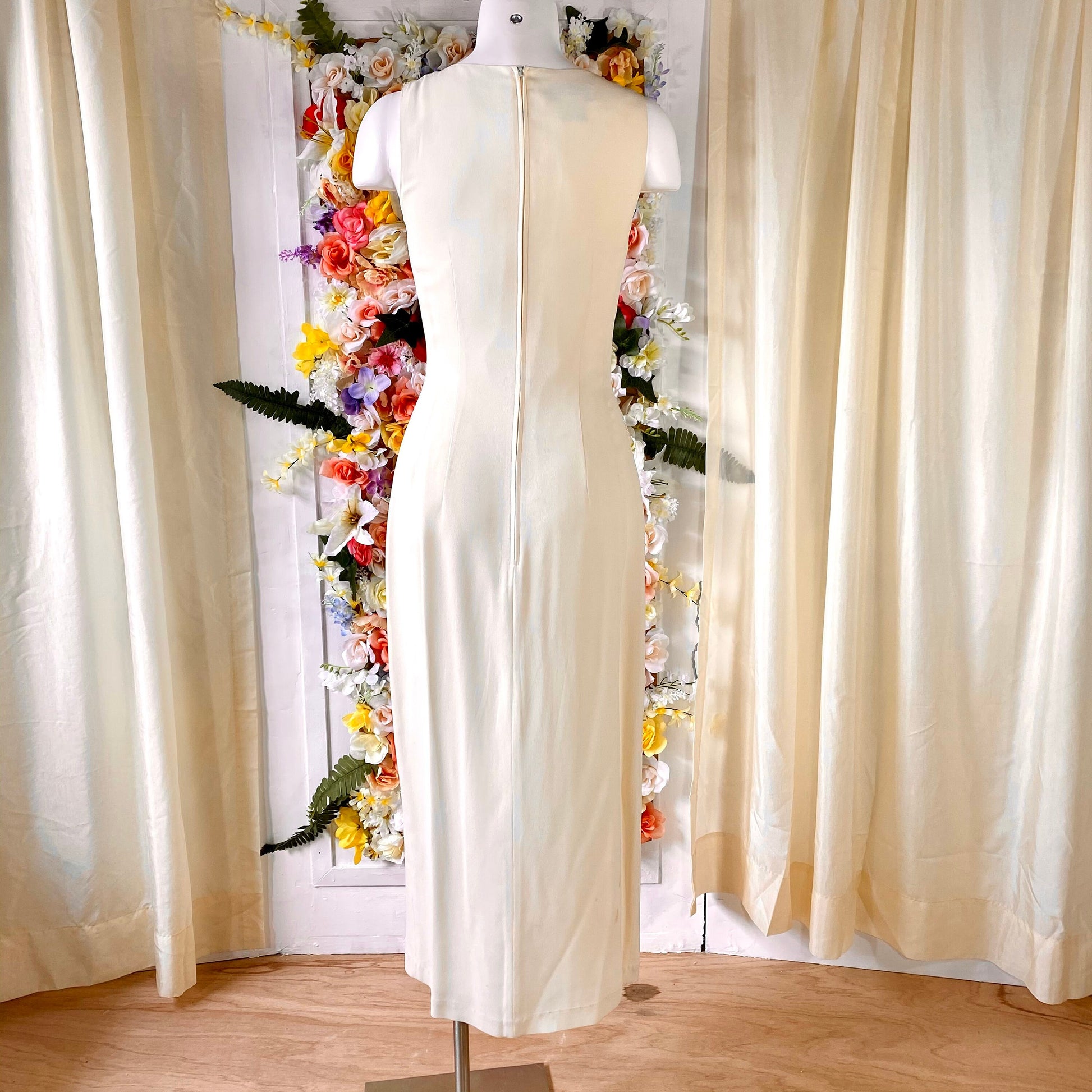 Maggy London Cream Sleeveless Dress with Corset Front