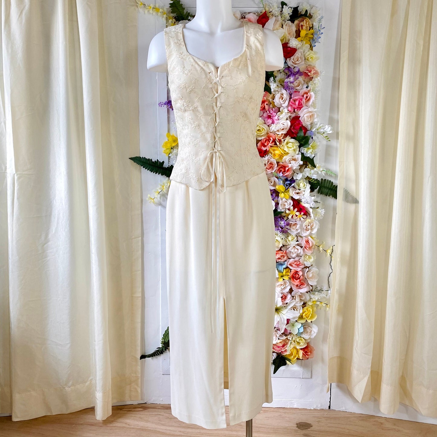 Maggy London Cream Sleeveless Dress with Corset Front