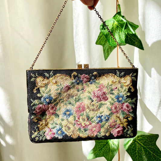 Vintage Rectangular Clutch With Embroidery Detail