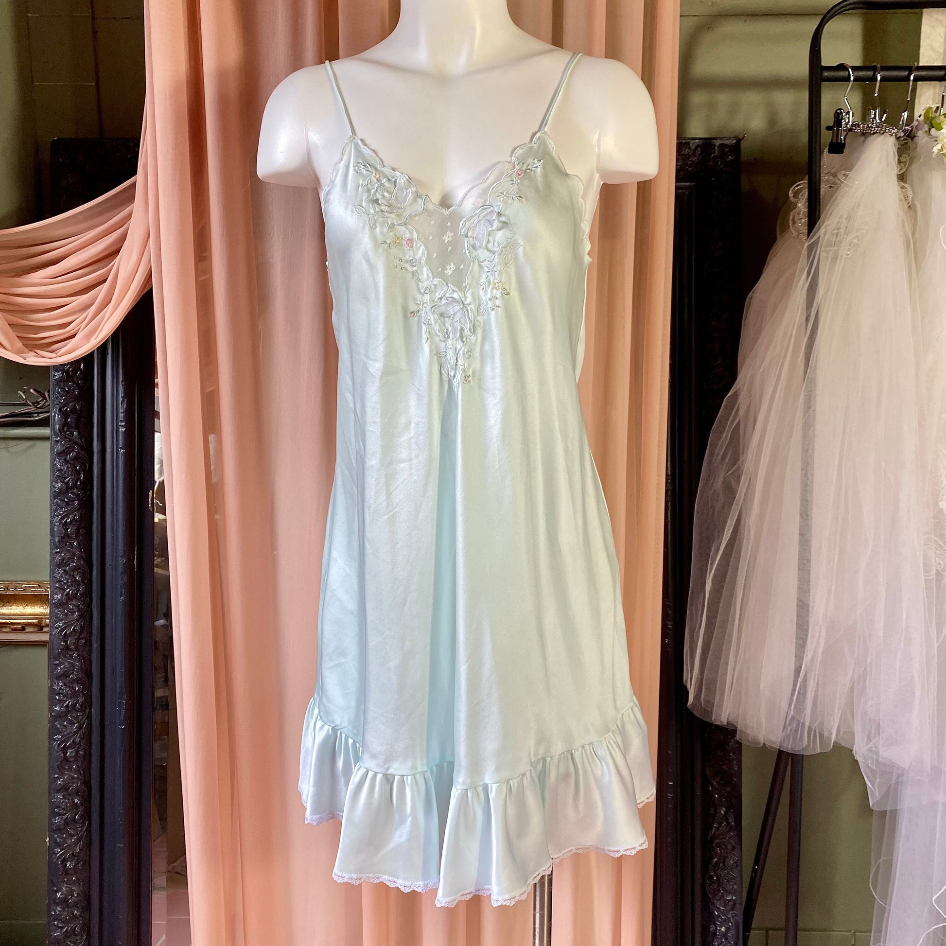 Light Turquoise Vintage Nightgown & Night Robe