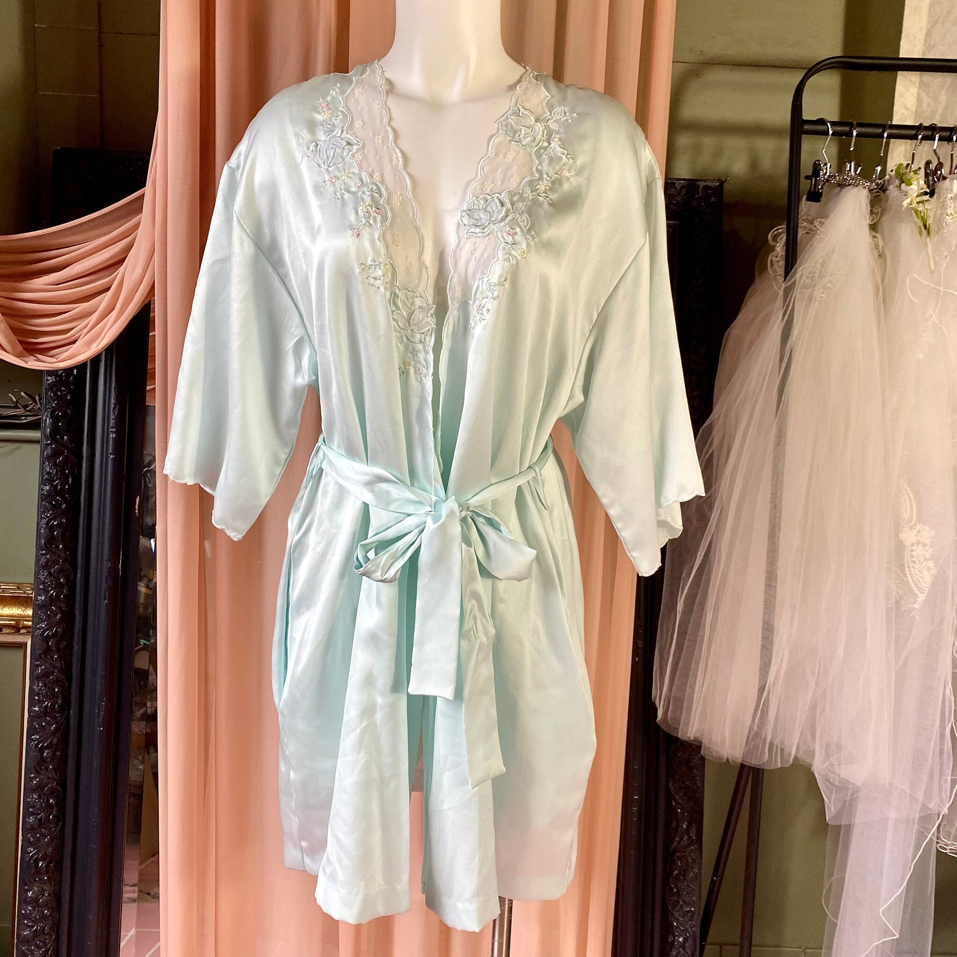 Light Turquoise Vintage Nightgown & Night Robe