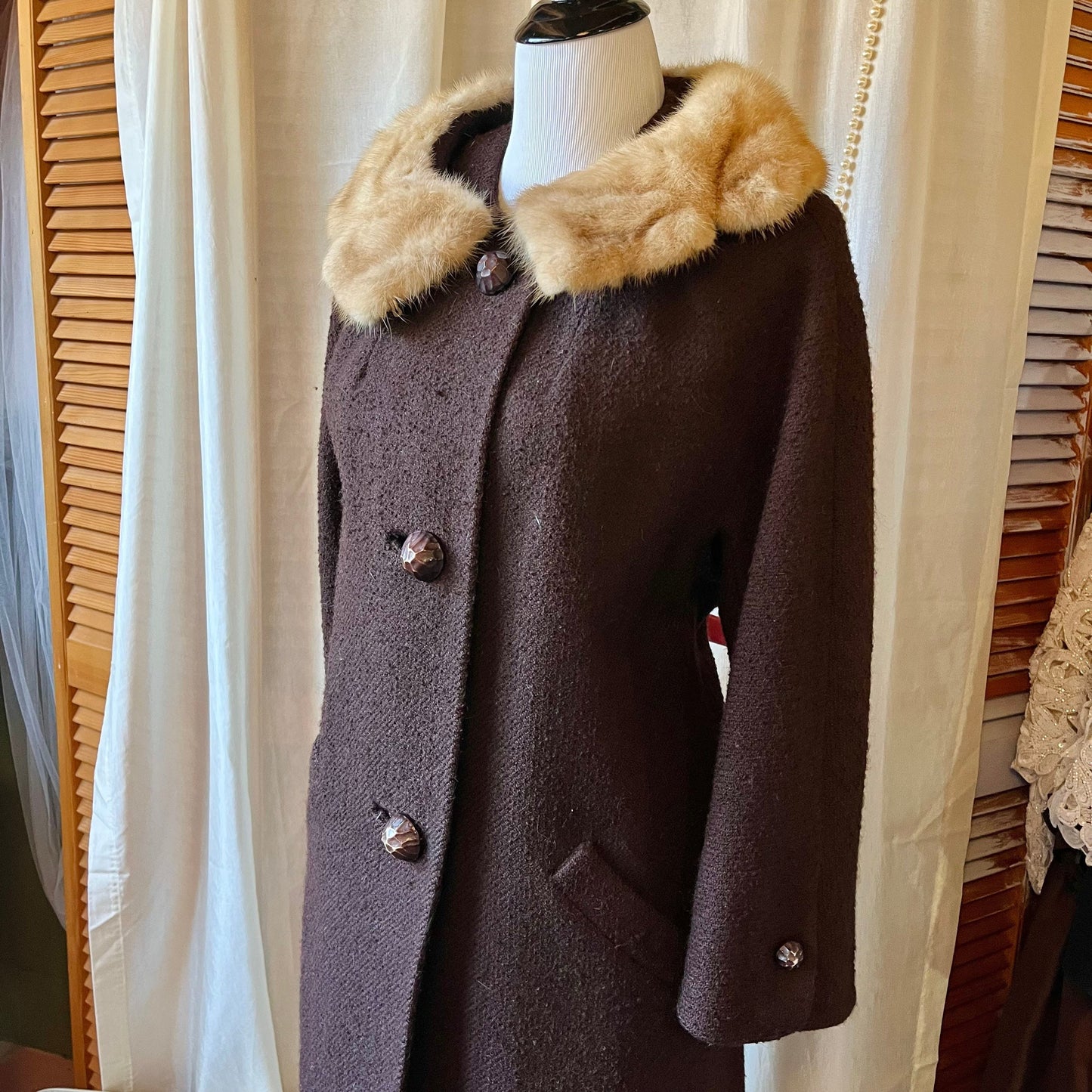 Chocolate Brown Vintage Coat With Fur Collar