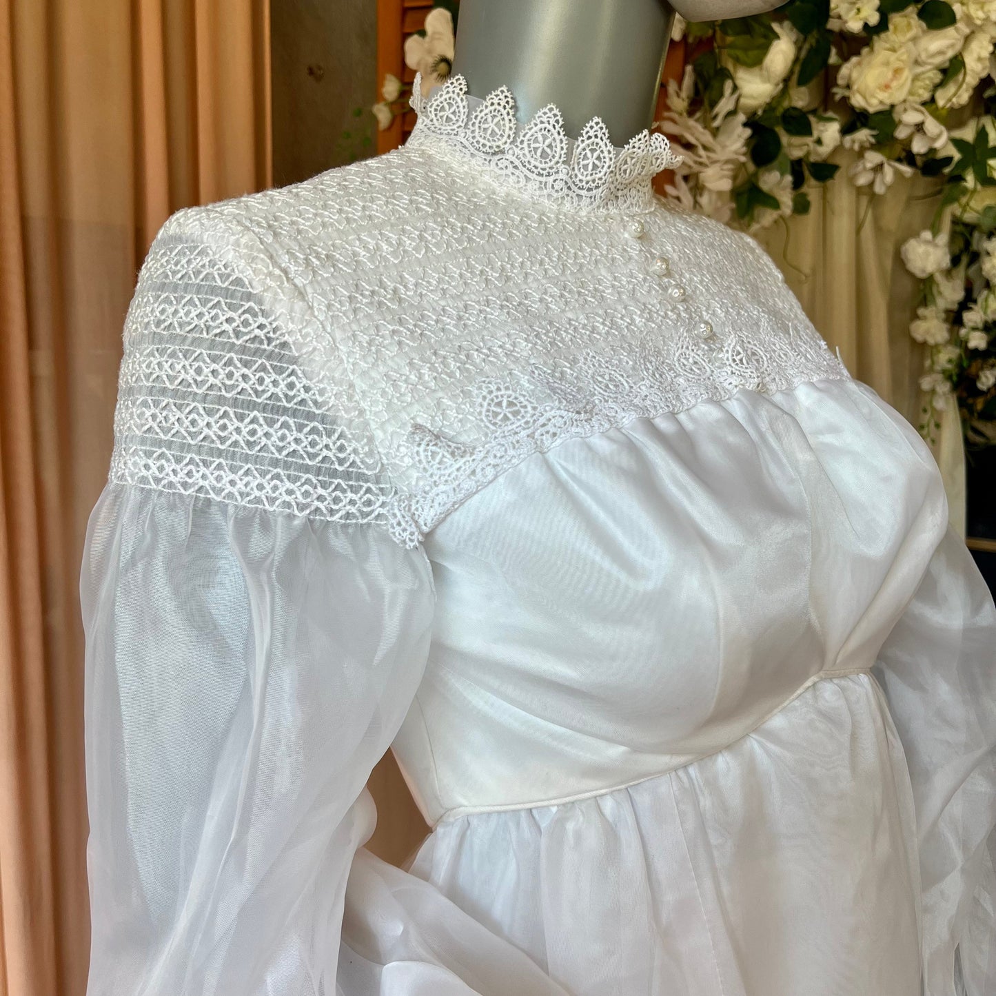 1972 Emma Domb Long-sleeved Organza Wedding Gown With Detachable Train