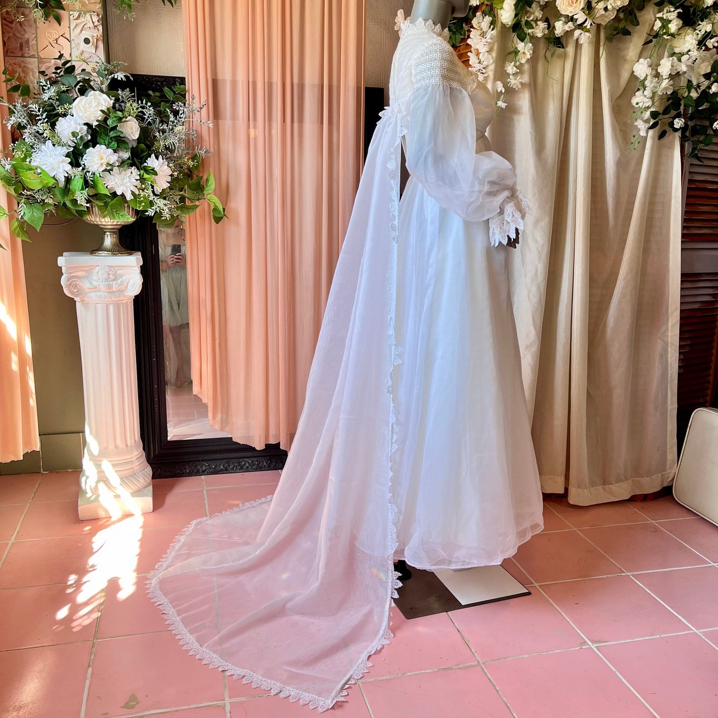 1972 Emma Domb Long-sleeved Organza Wedding Gown With Detachable Train