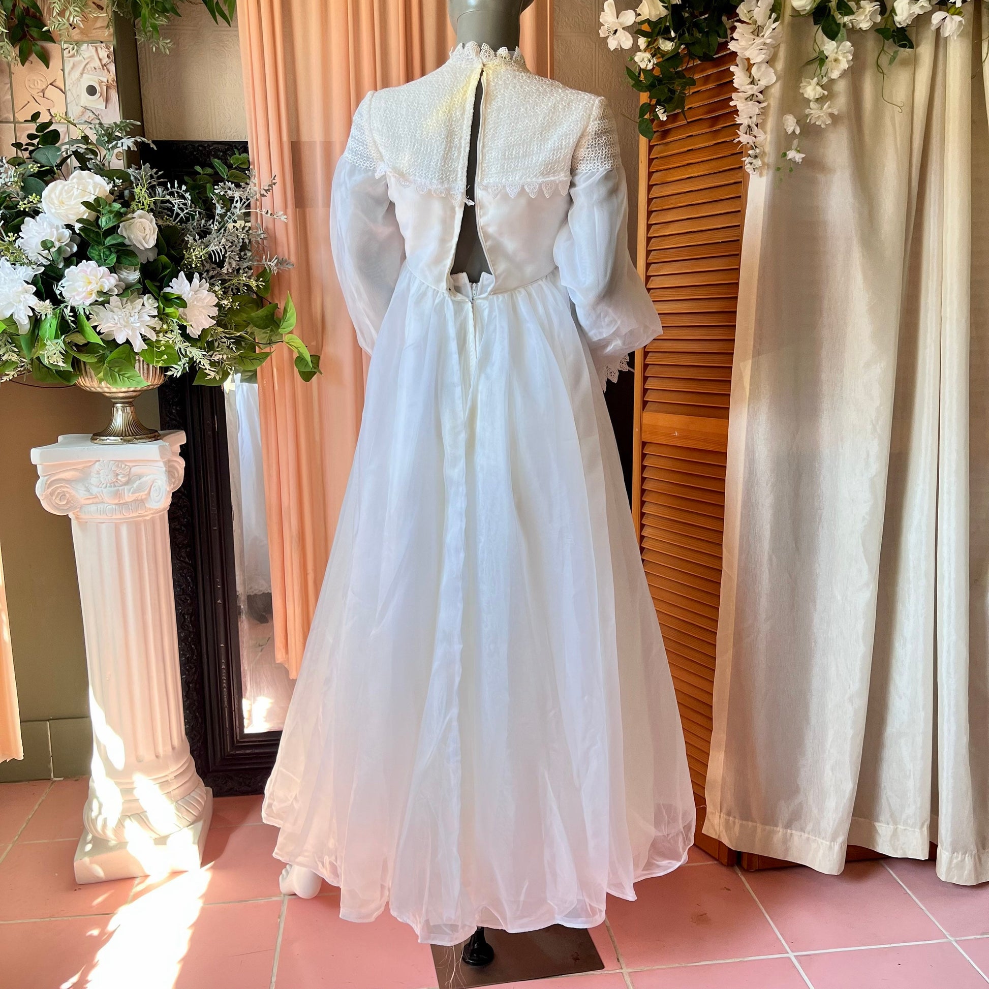 1972 Emma Domb Long-sleeved Organza Wedding Gown With Detachable Train