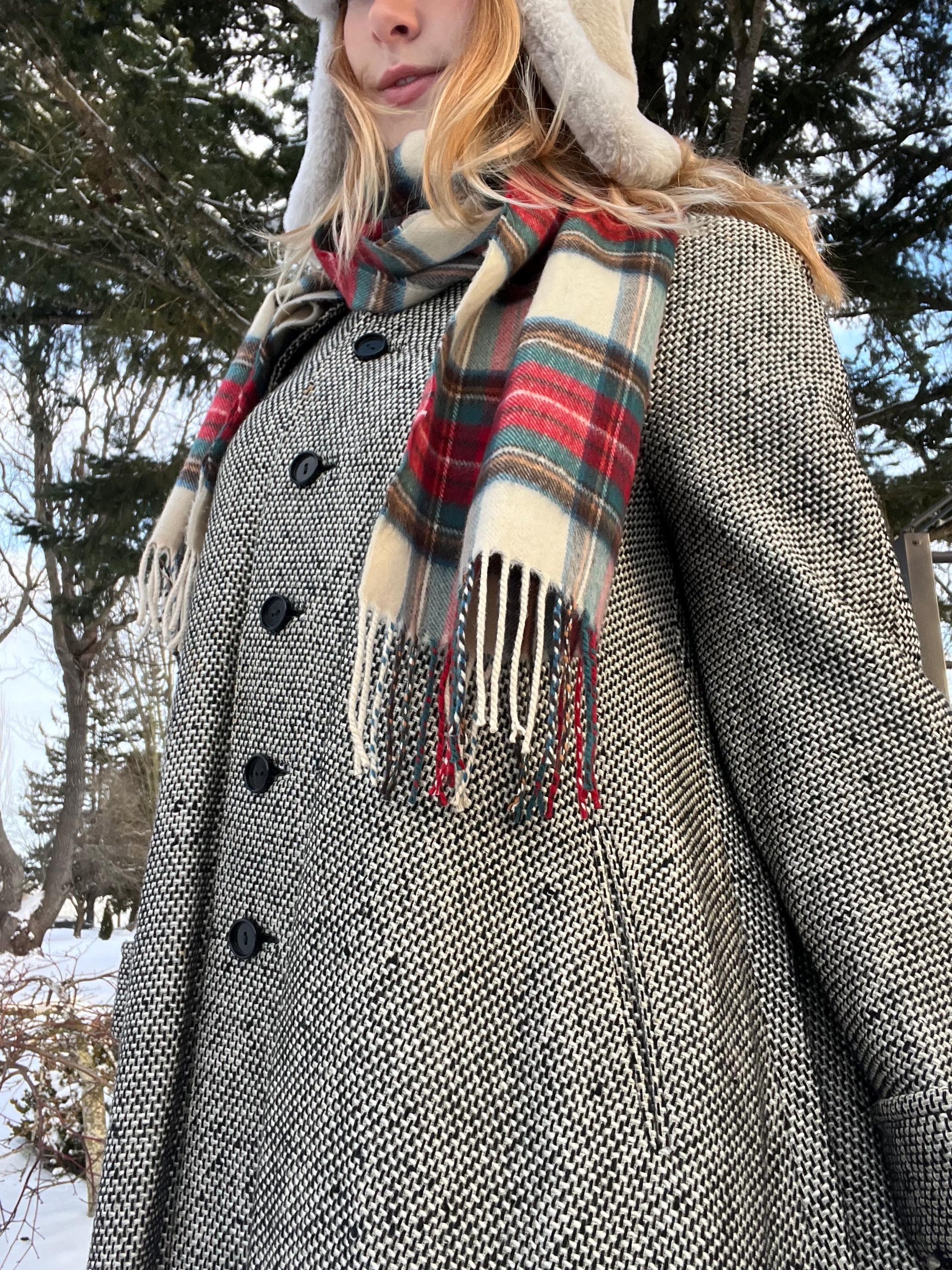 Vintage Wool Tweed Swing Coat with Black Buttons - Timeless Winter Elegance