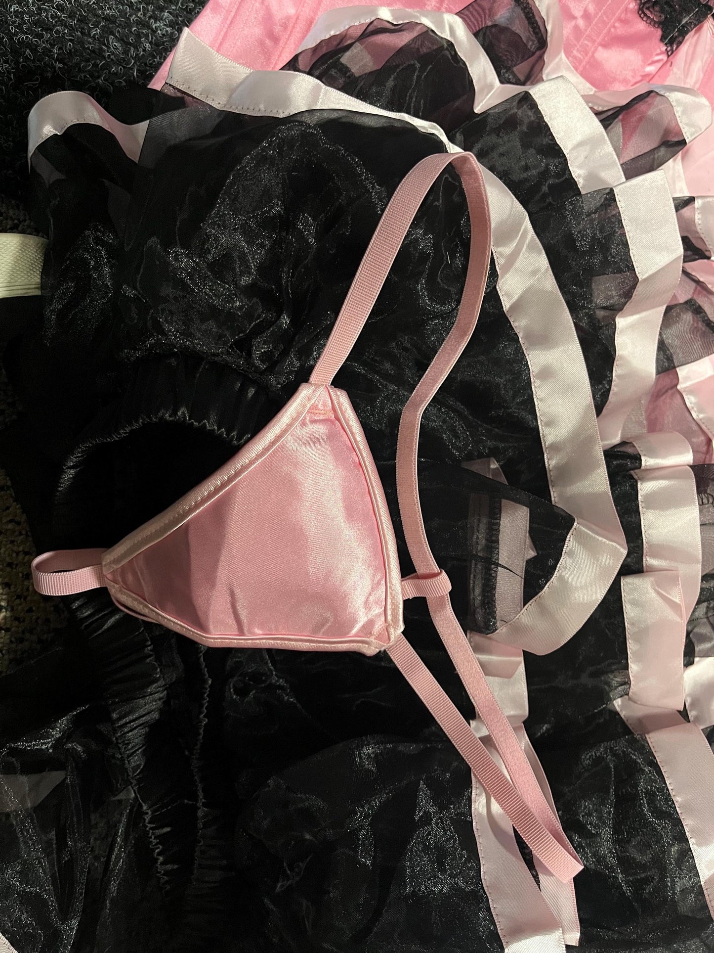 Sweetheart Lolita-Inspired Corset and Tulle Skirt Set – Pink & Black Ruffle Fantasy