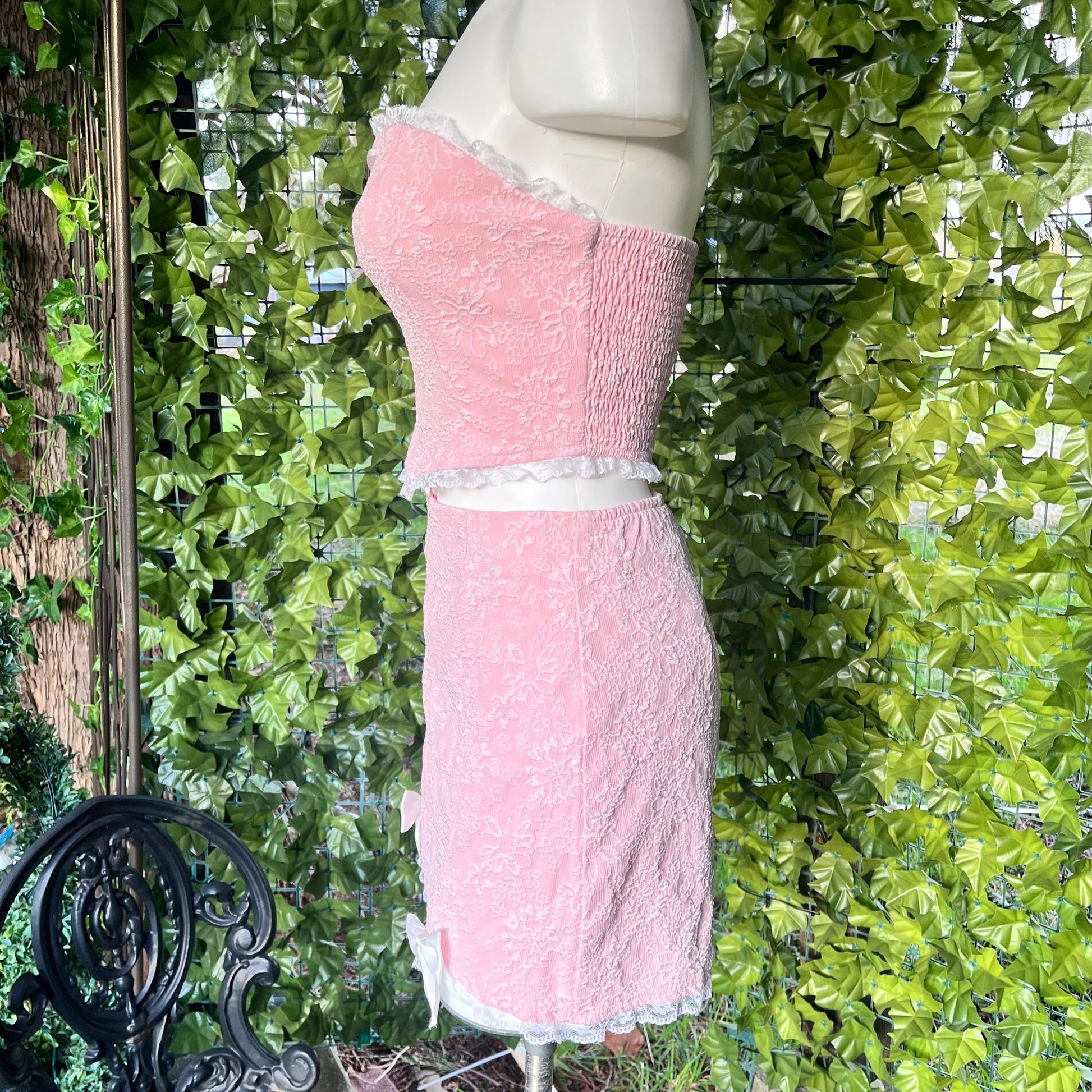 Sweetheart Lace Two-Piece Set – Pastel Pink Cottagecore Outfit