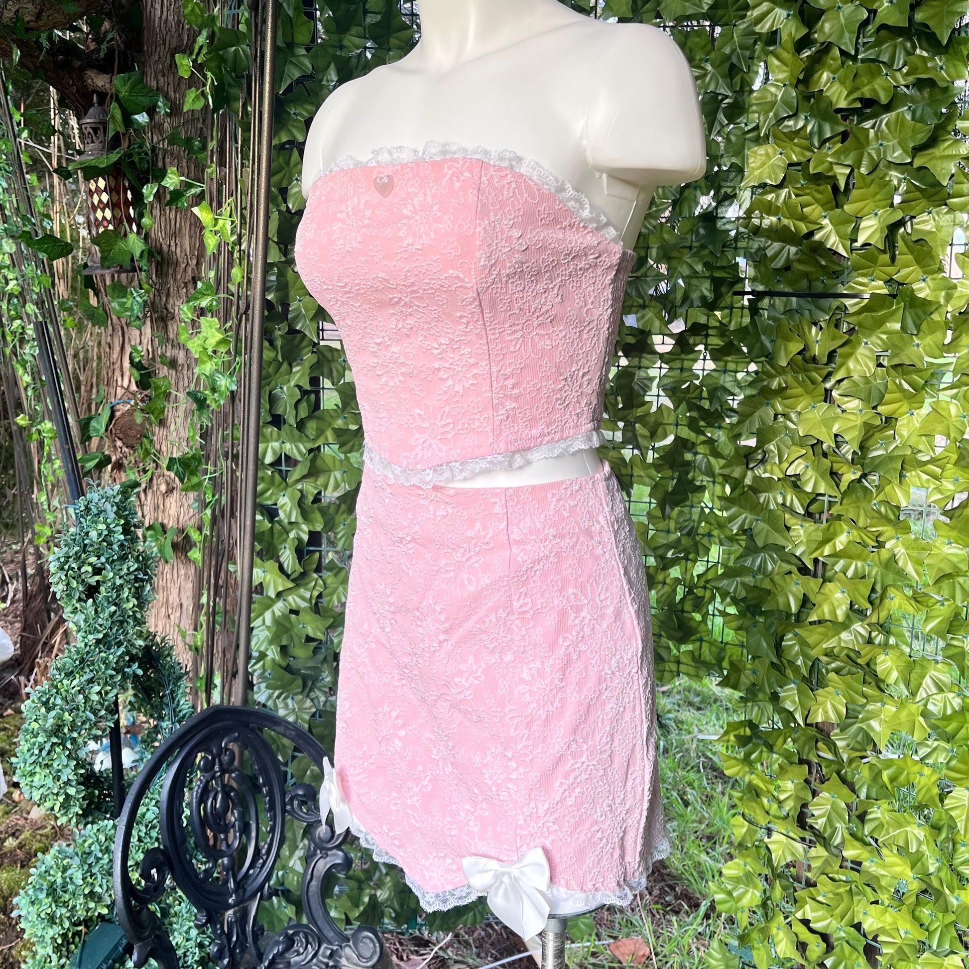 Sweetheart Lace Two-Piece Set – Pastel Pink Cottagecore Outfit