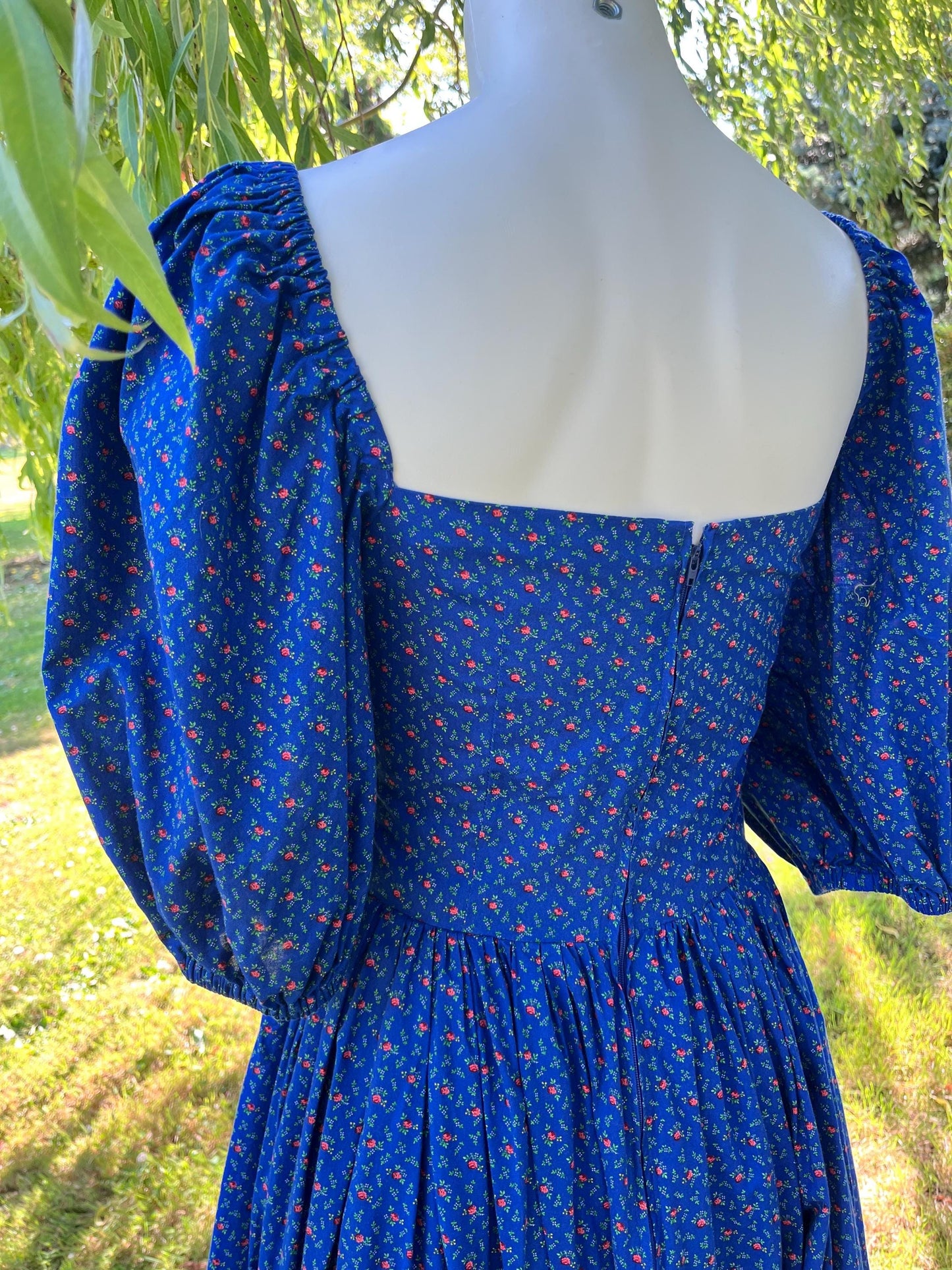 Royal Blue Puffy Sleeved Cottagecore Dress