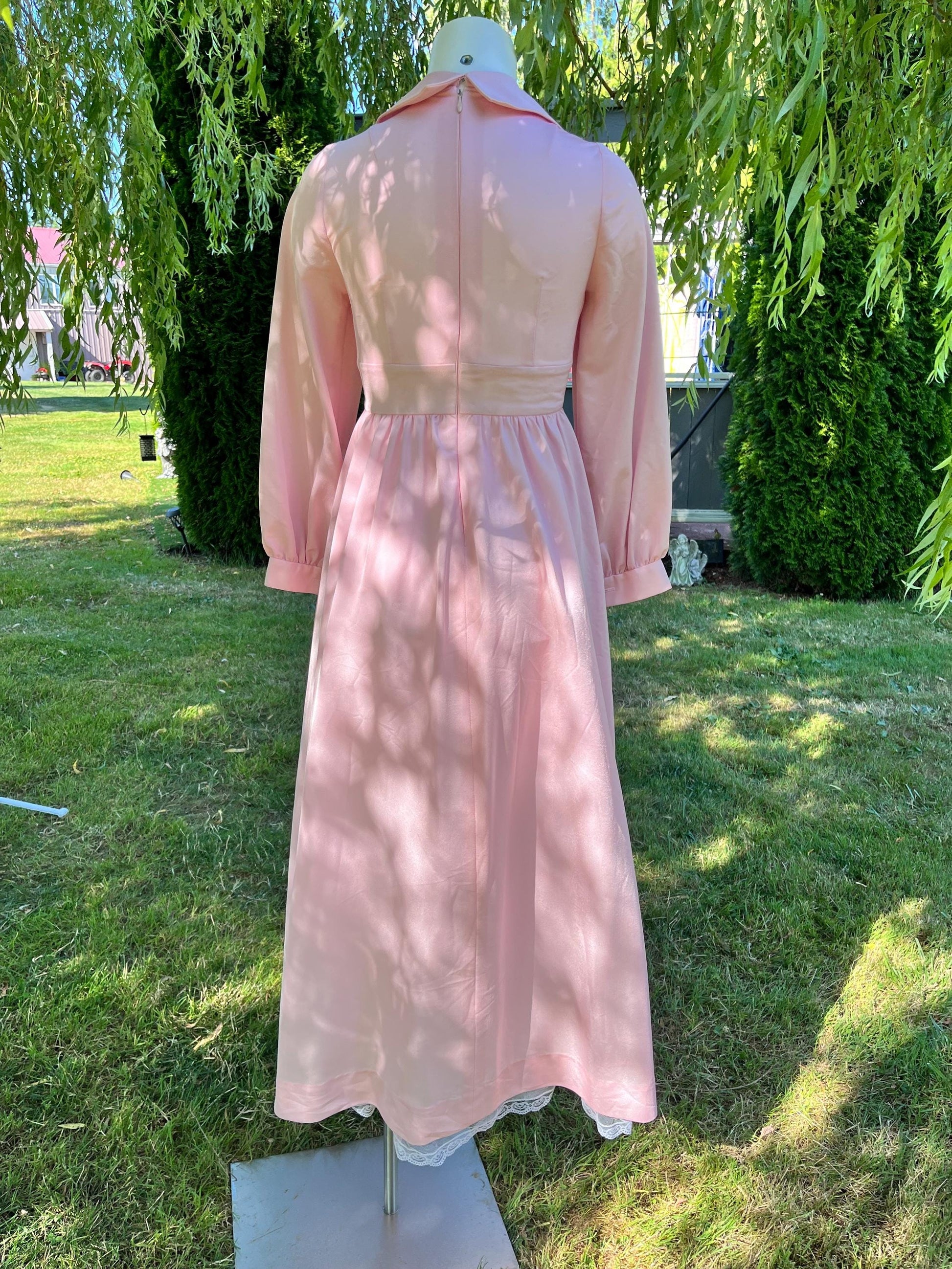 Vintage 1970s Pink Prairie Maxi Dress – Long Sleeve Collared Cottagecore Gown