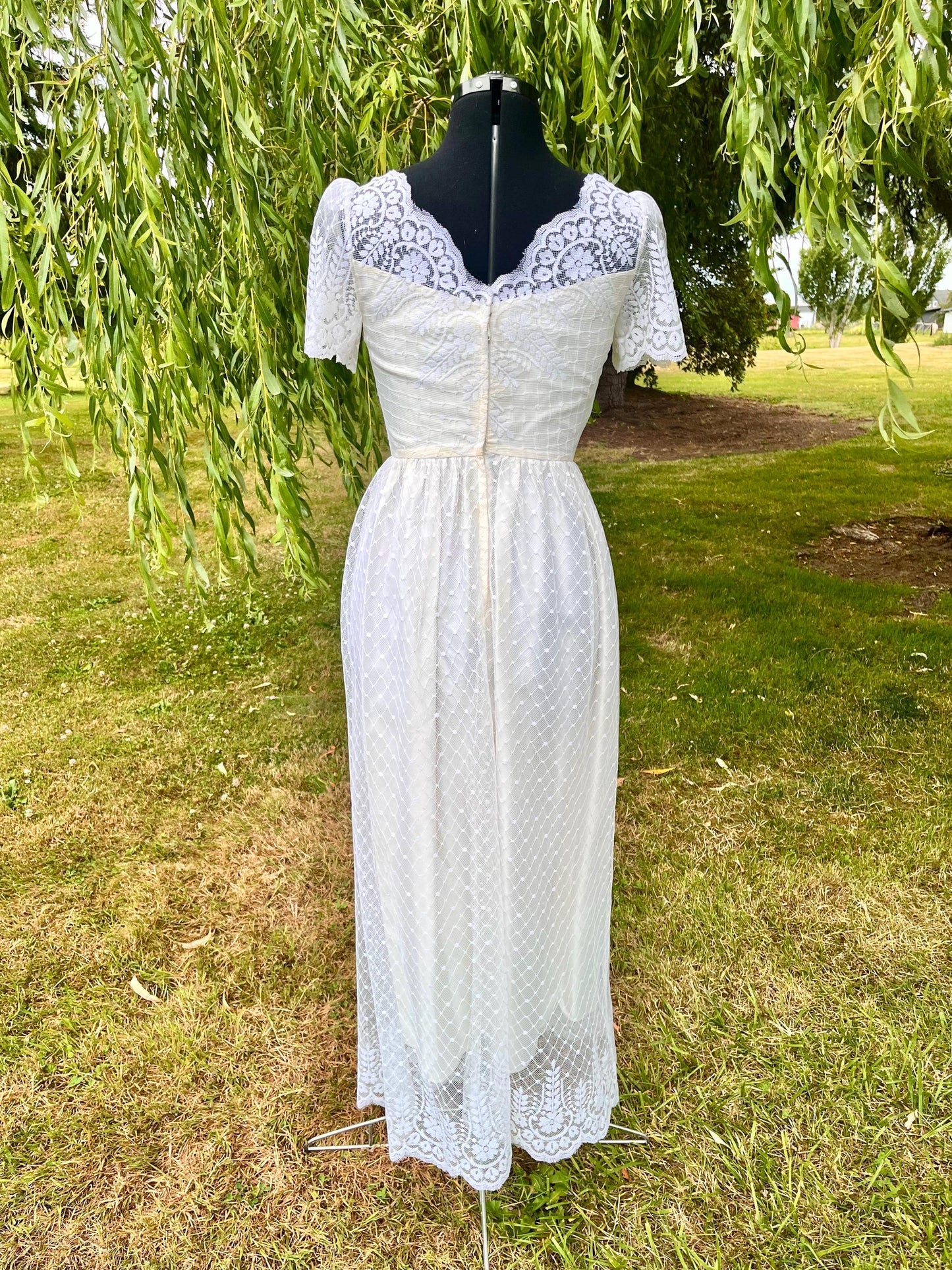 Vintage 1970s Cream All-Lace Dress – High Neck Illusion Bodice & Puff Sleeves