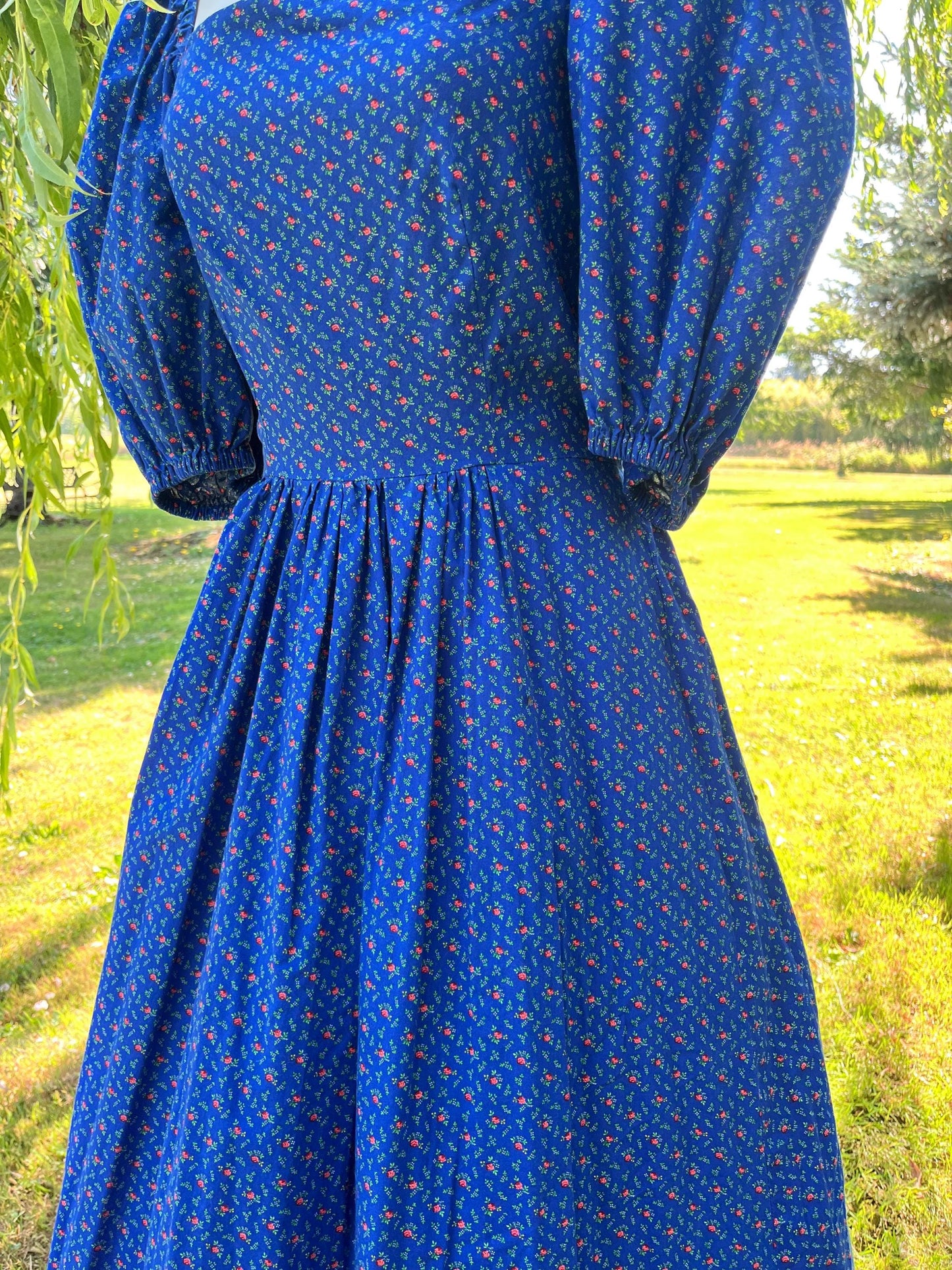 Royal Blue Puffy Sleeved Cottagecore Dress