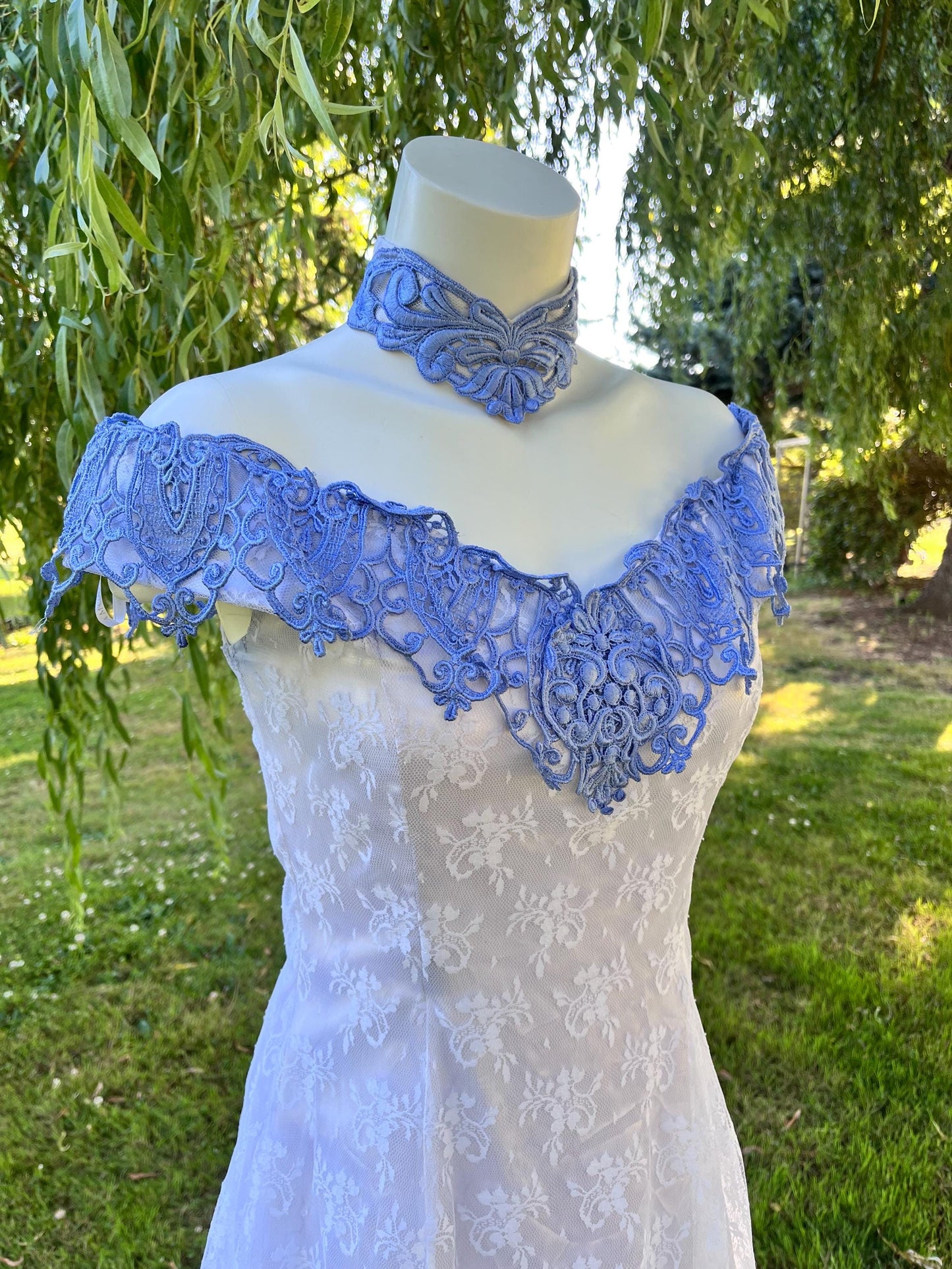 Scott McClintock Off-Shoulder White Lace Dress with Blue Embroidered Applique