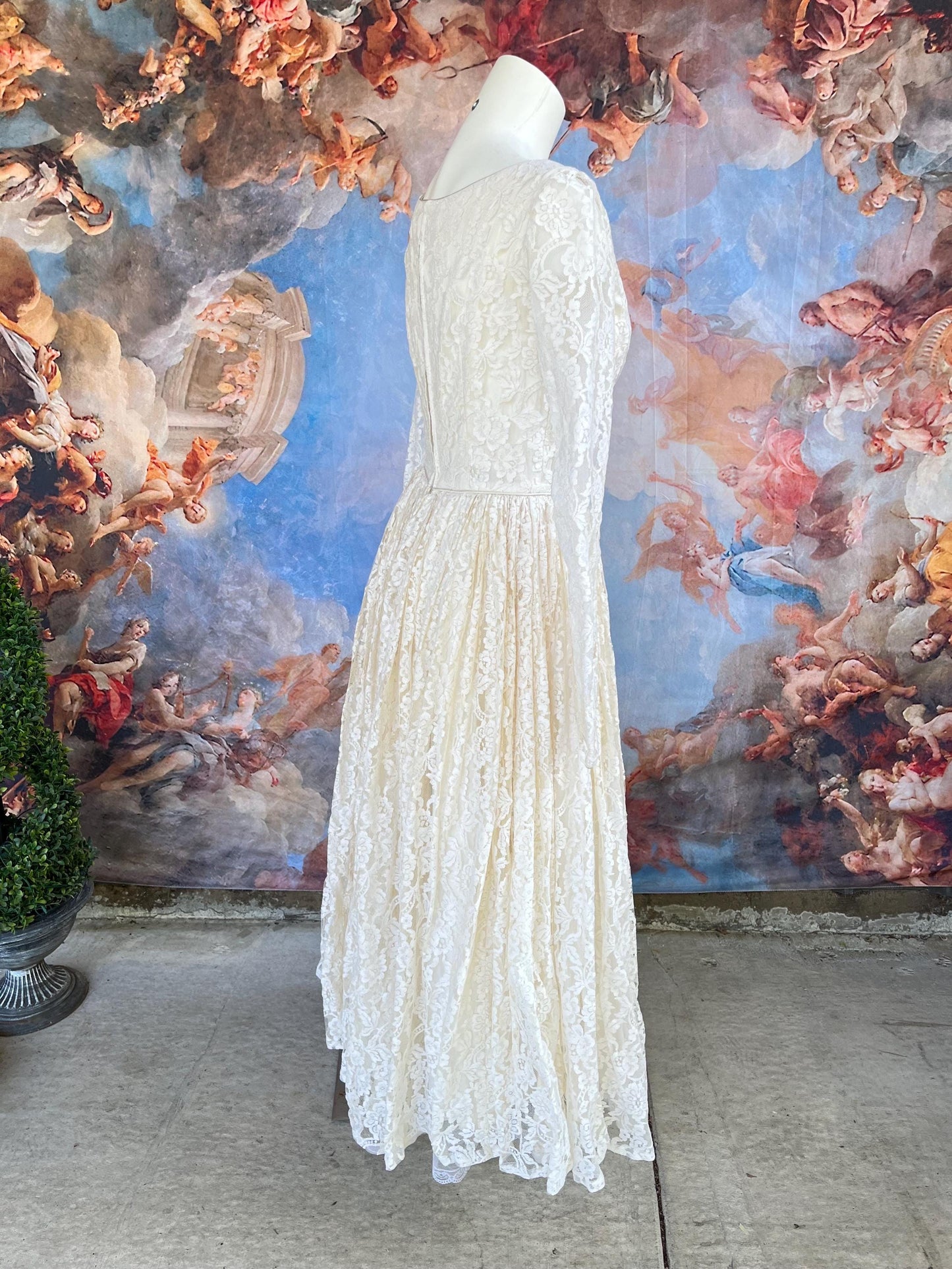 Vintage 1950s Lace Wedding Gown | Long Sleeve Romantic Bridal Dress | Ivory Floral Lace Full Skirt