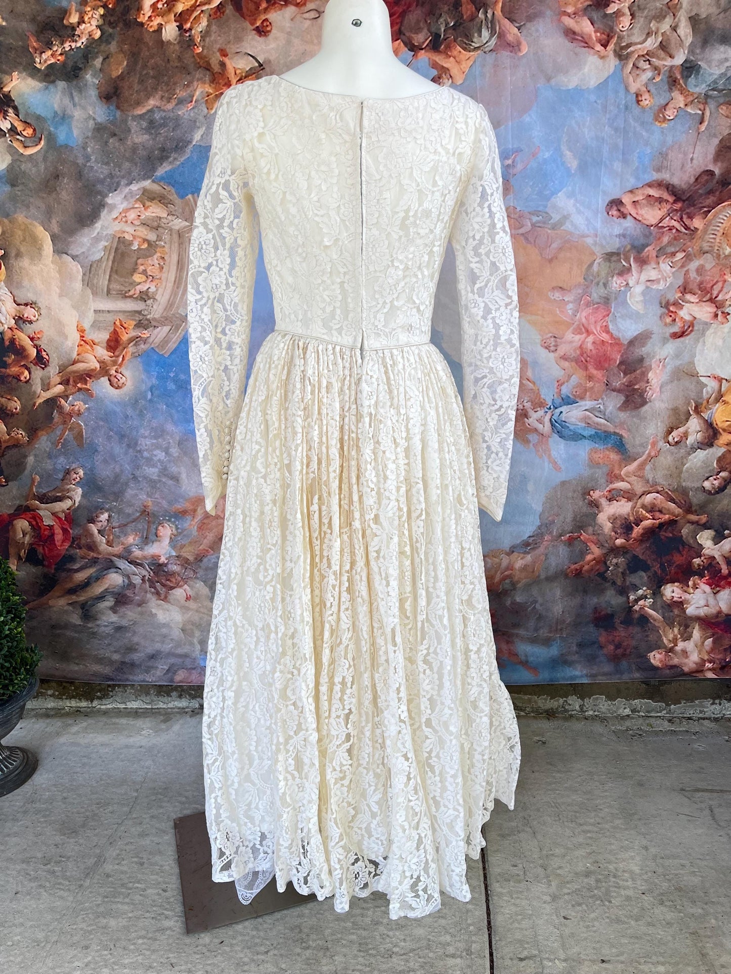 Vintage 1950s Lace Wedding Gown | Long Sleeve Romantic Bridal Dress | Ivory Floral Lace Full Skirt