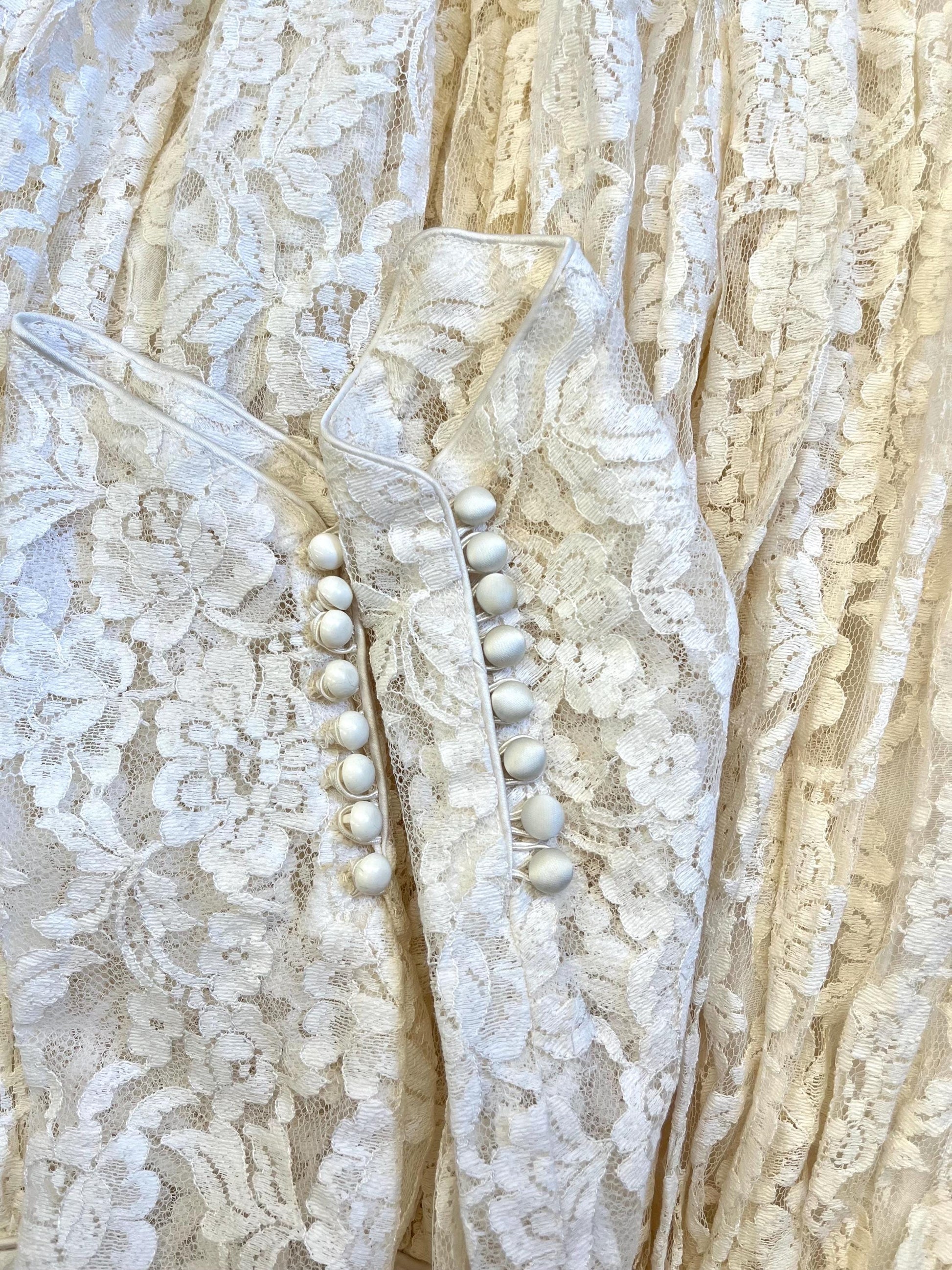 Vintage 1950s Lace Wedding Gown | Long Sleeve Romantic Bridal Dress | Ivory Floral Lace Full Skirt