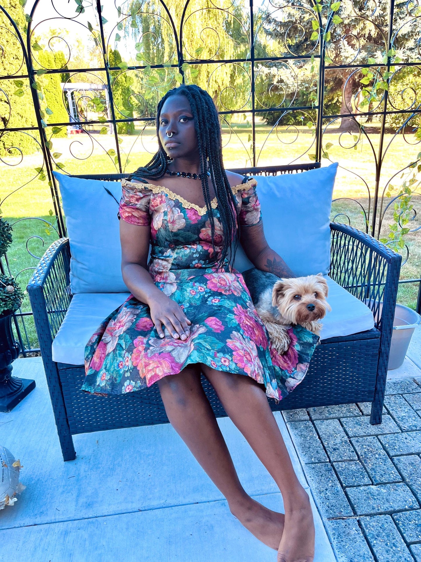 Romantic Rococo Floral Dress – Vintage-Inspired Off-Shoulder Garden Gown