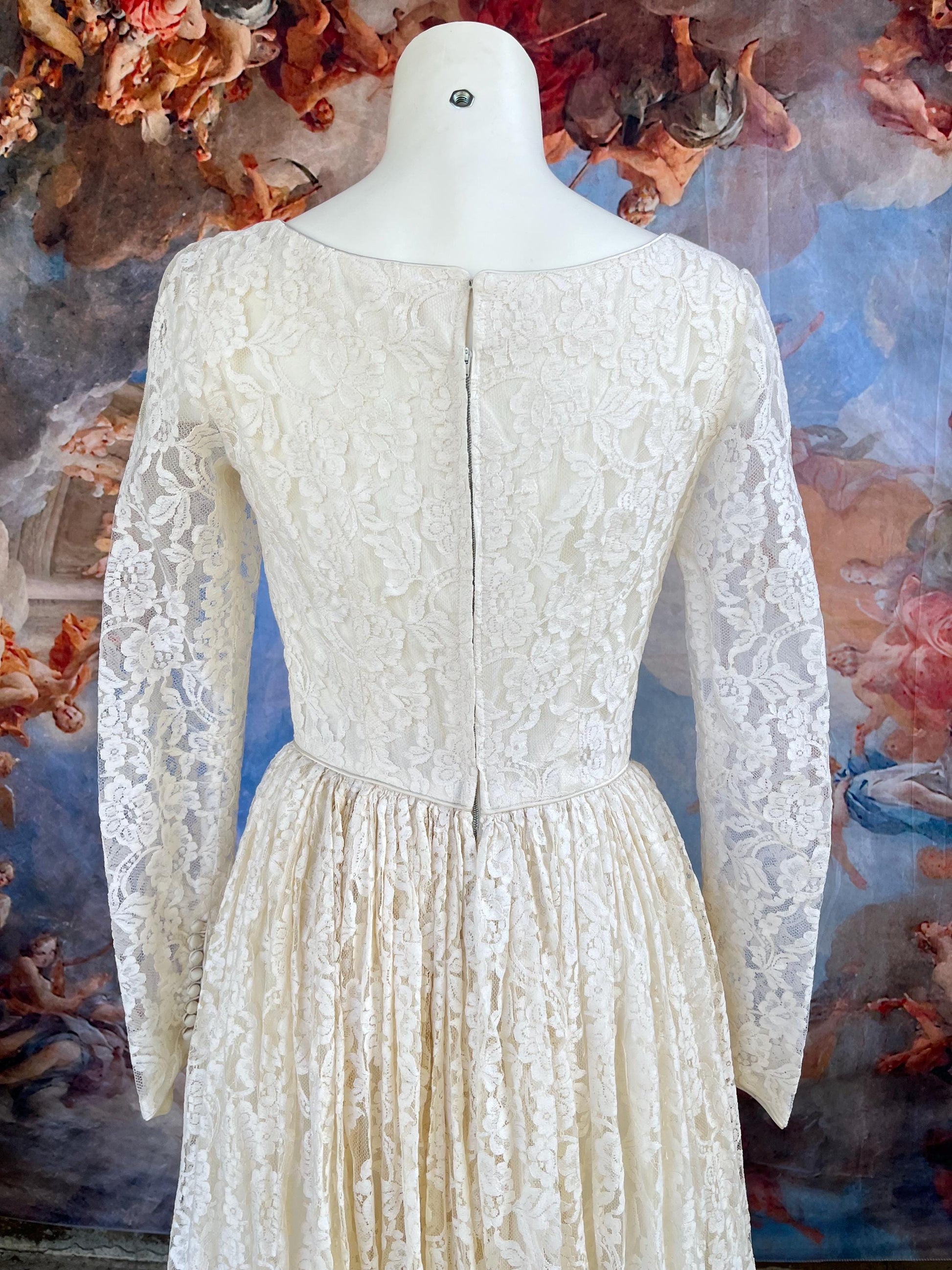 Vintage 1950s Lace Wedding Gown | Long Sleeve Romantic Bridal Dress | Ivory Floral Lace Full Skirt