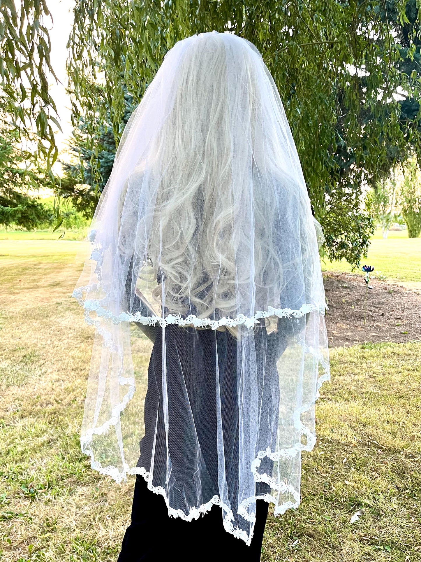 Vintage Lace Headband With Layered Veil