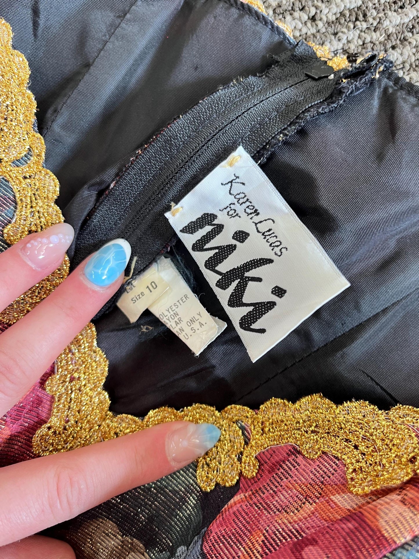 Romantic Rococo Floral Dress – Vintage-Inspired Off-Shoulder Garden Gown