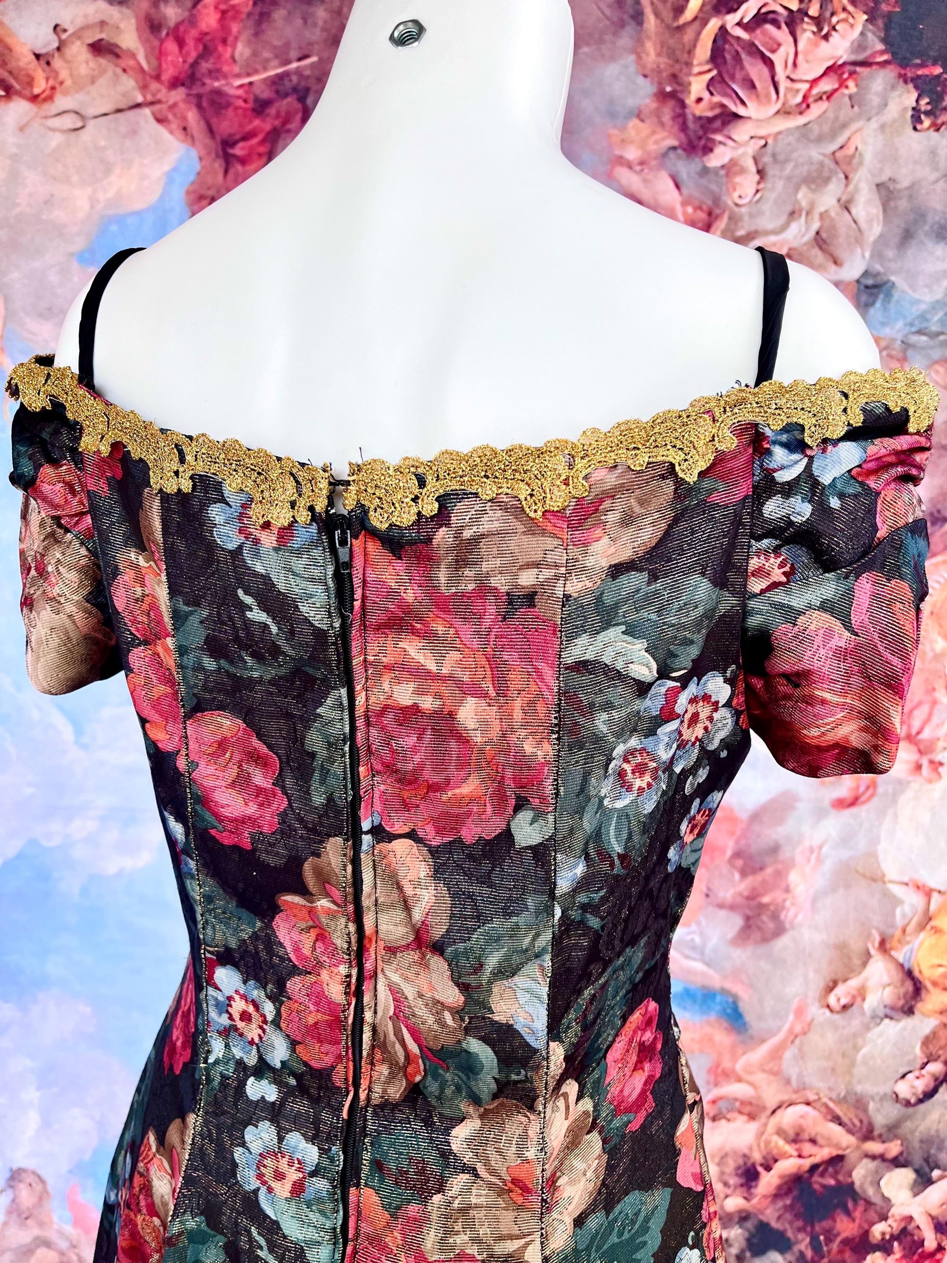 Romantic Rococo Floral Dress – Vintage-Inspired Off-Shoulder Garden Gown