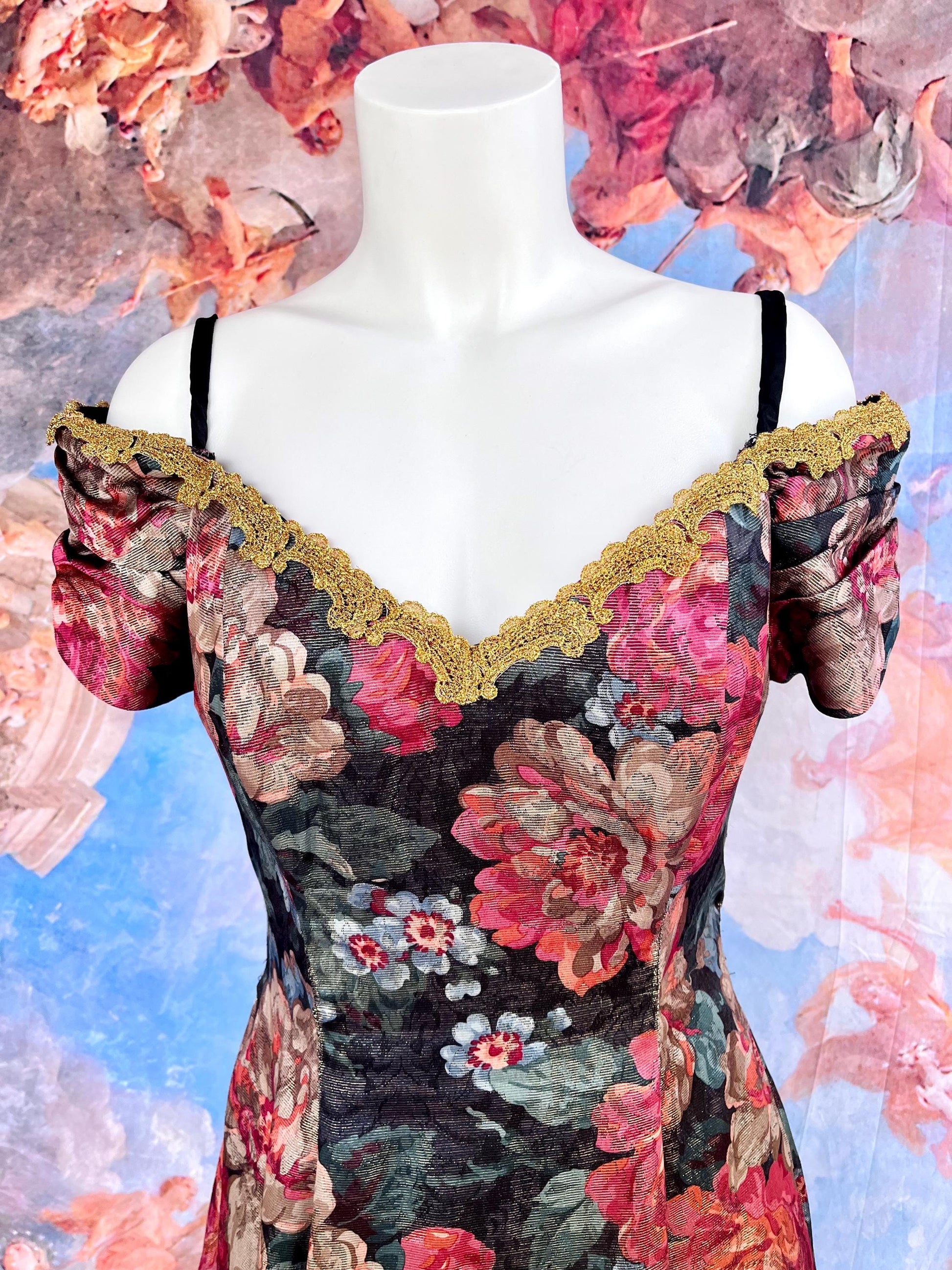 Romantic Rococo Floral Dress – Vintage-Inspired Off-Shoulder Garden Gown