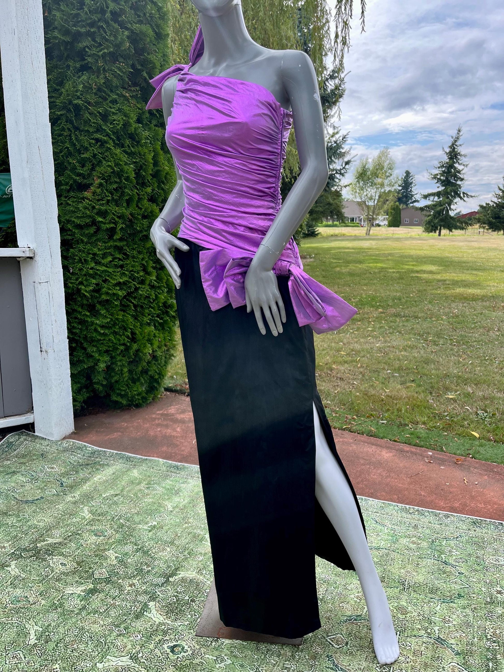 Vintage 80s Metallic Purple & Black One Shoulder Party Dress