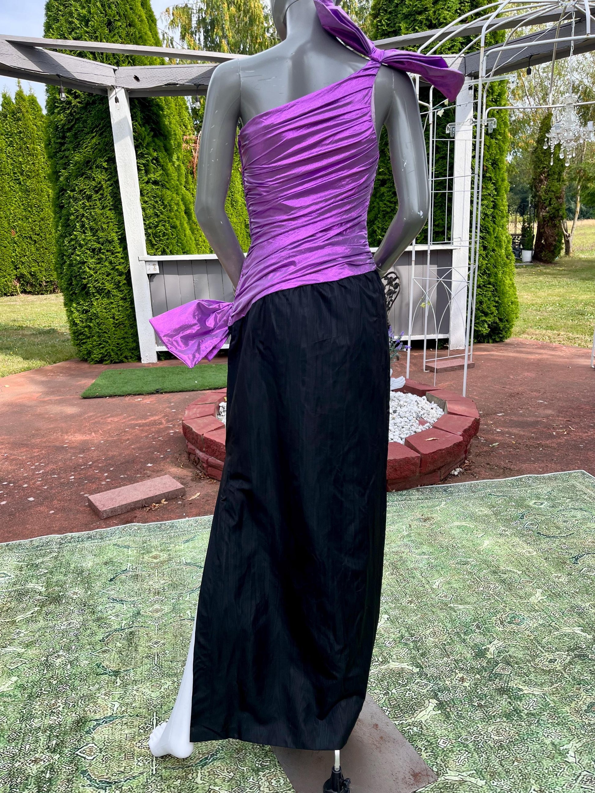 Vintage 80s Metallic Purple & Black One Shoulder Party Dress